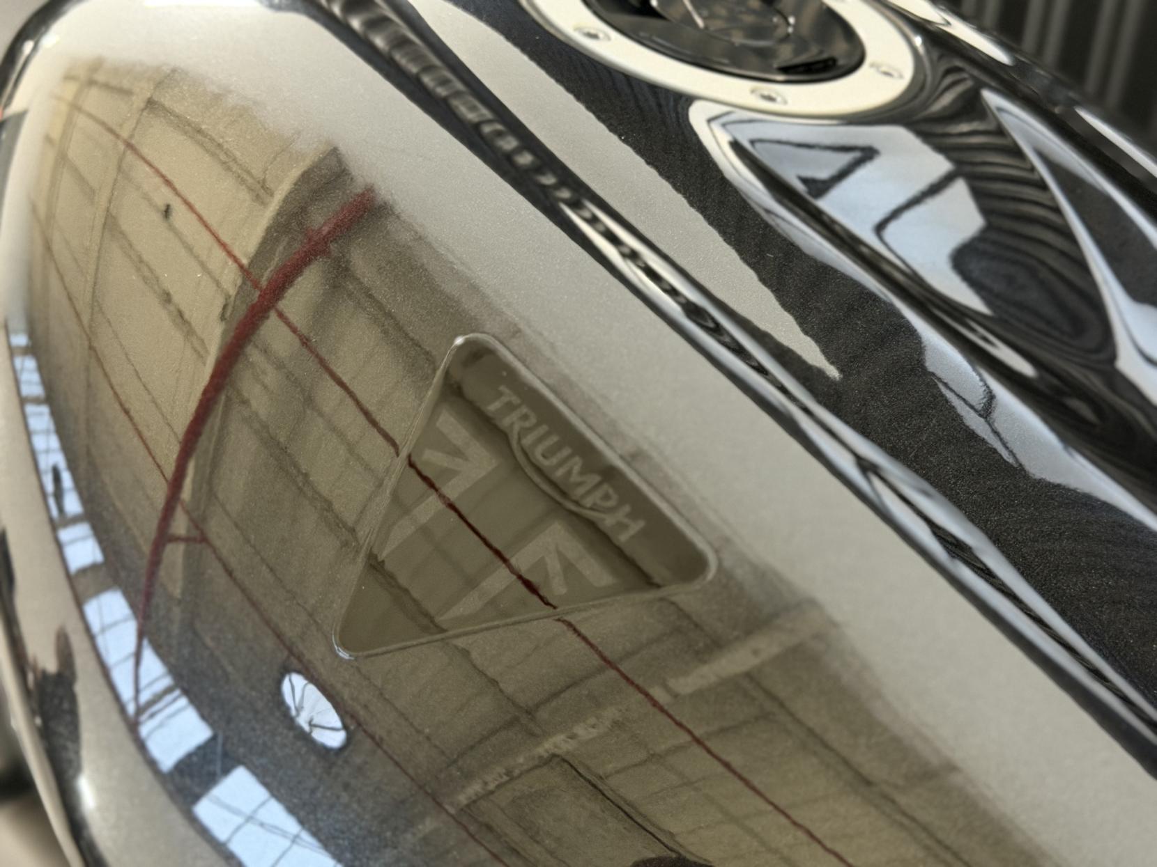 Triumph Street Triple 765 765 RS Naked Petrol Manual X-ring Euro 5 (124 ps)