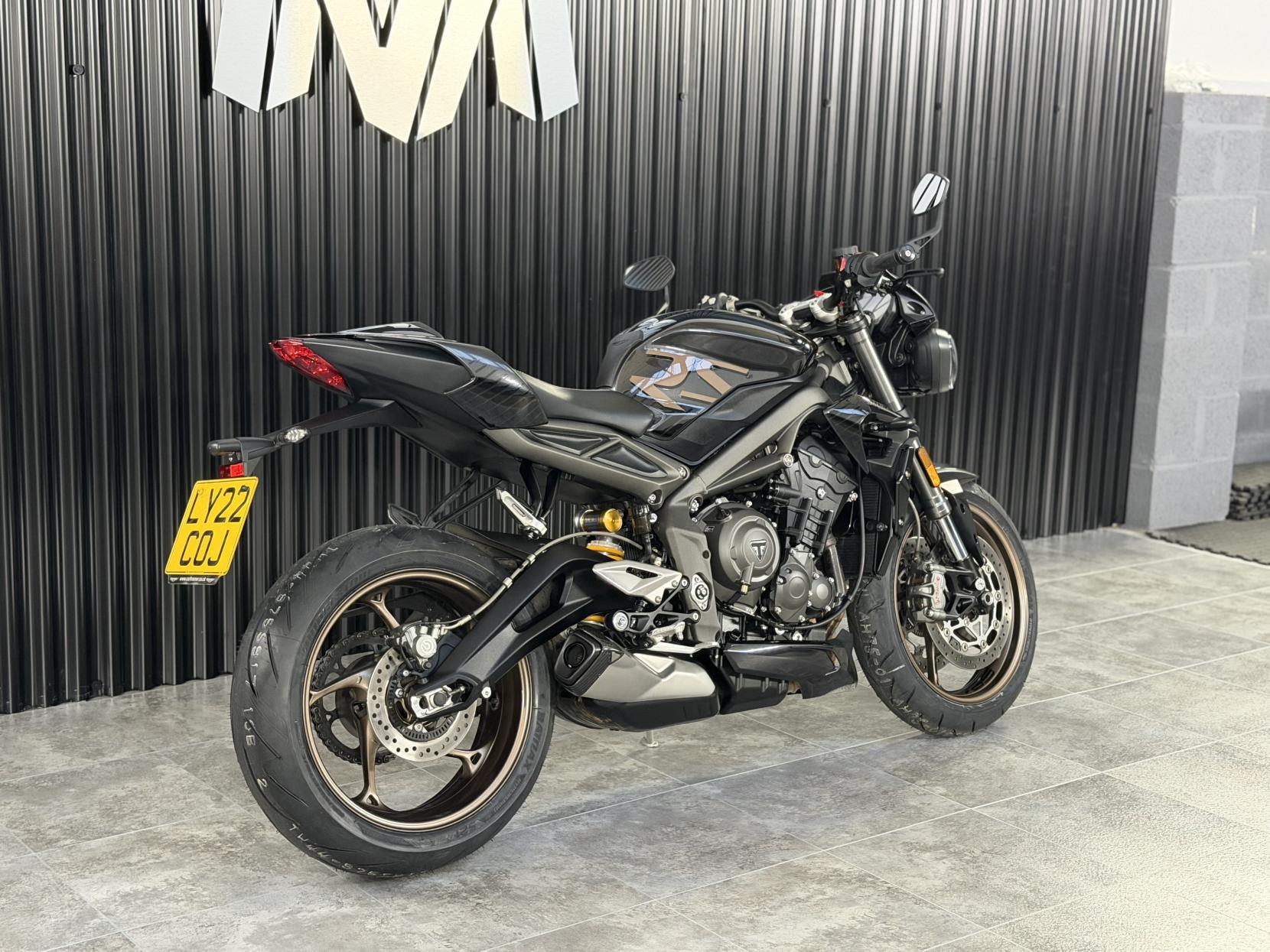 Triumph Street Triple 765 765 RS Naked Petrol Manual X-ring Euro 5 (124 ps)
