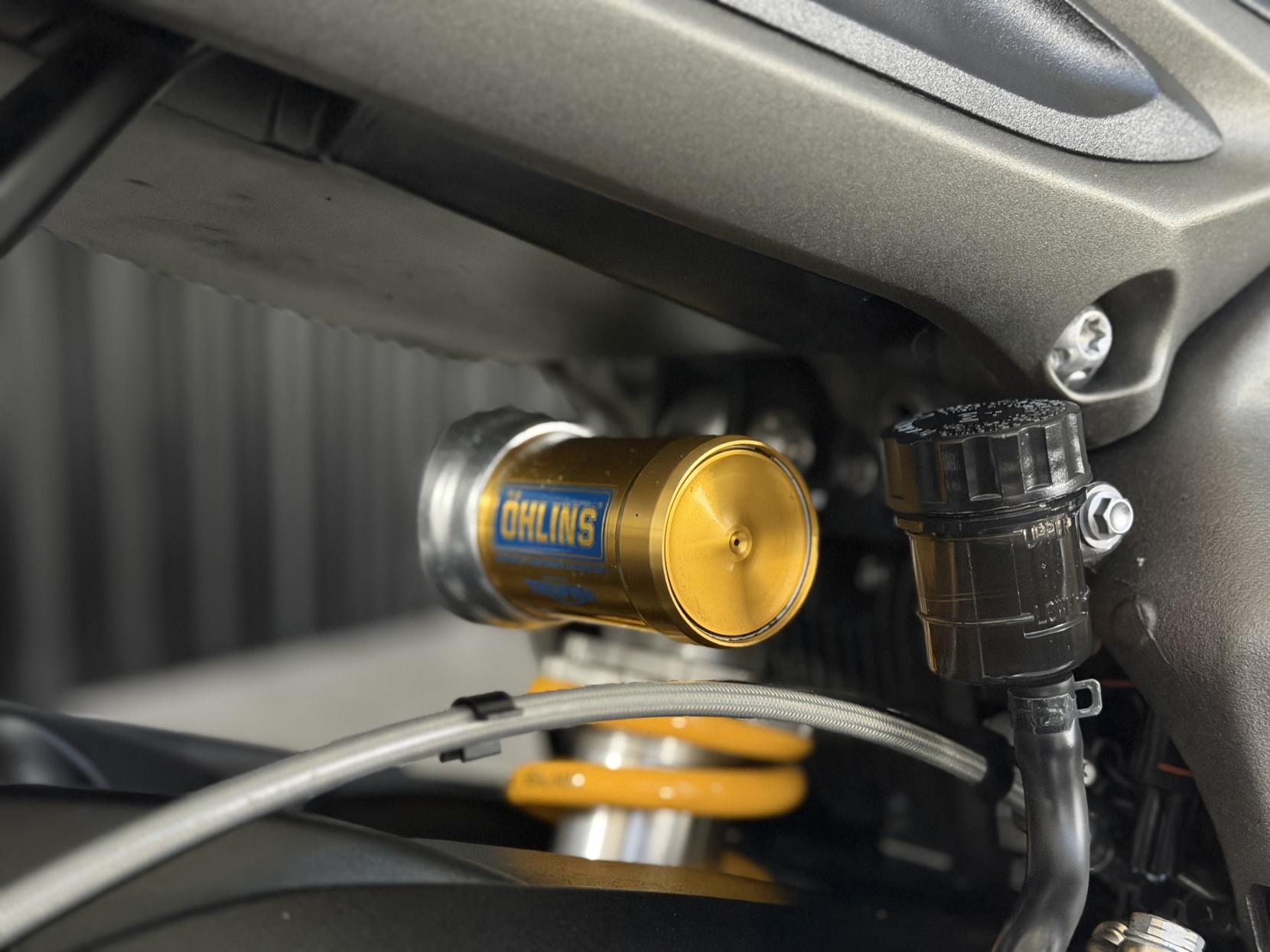 Triumph Street Triple 765 765 RS Naked Petrol Manual X-ring Euro 5 (124 ps)