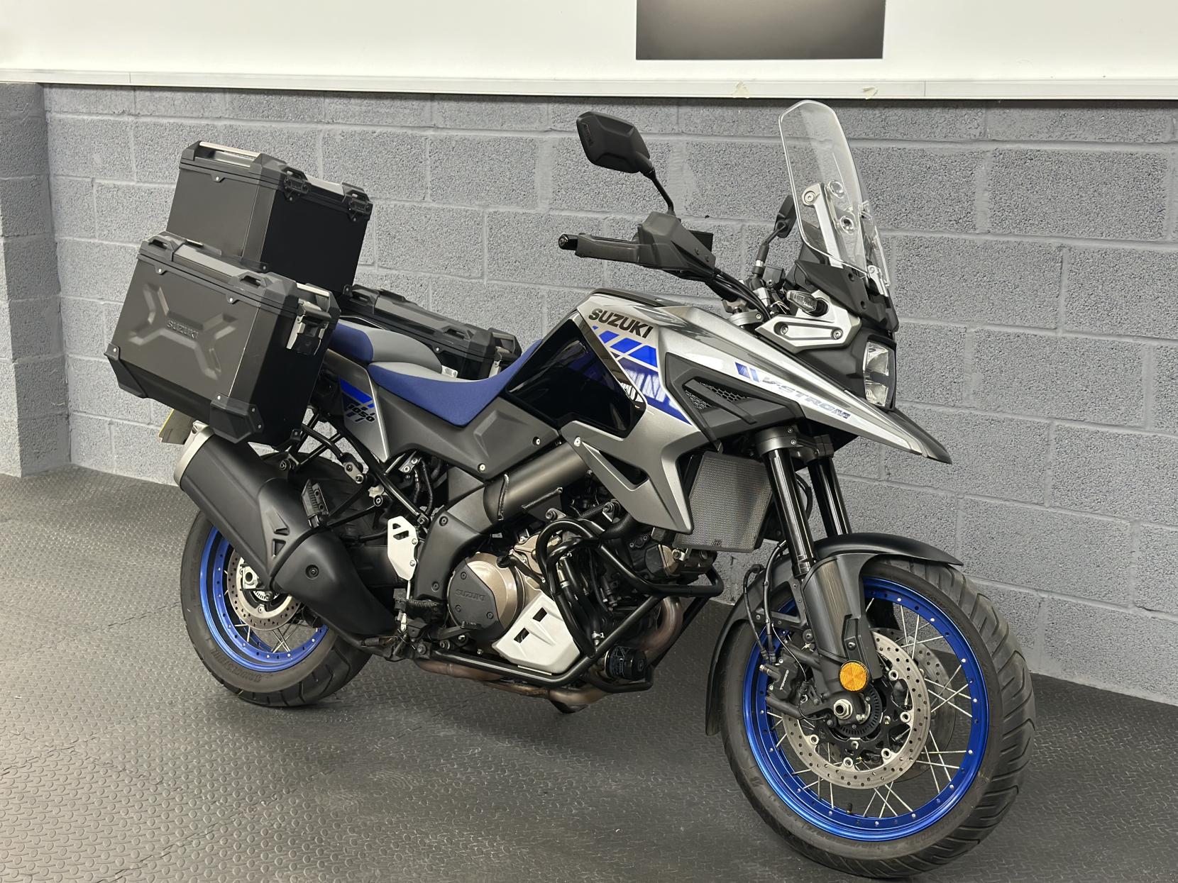 Suzuki V-Strom 1050 1050 XT Tour Adventure Petrol Manual Euro 5 (107 ps)