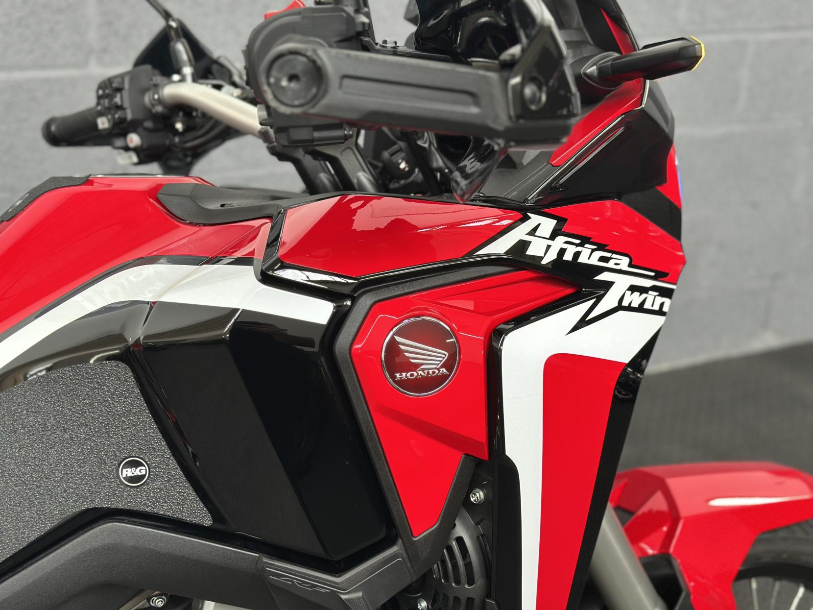Honda CRF1100L Africa Twin 1100 Adventure Petrol Automatic Euro 5 (102 ps)