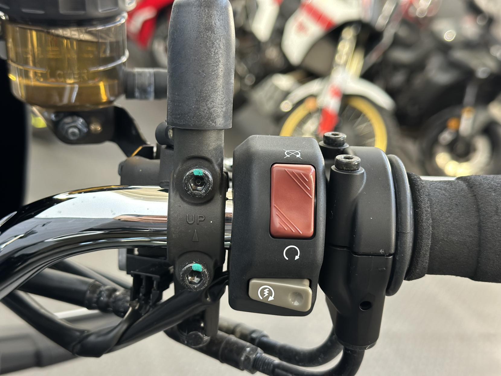 Kawasaki Z900 RS 900 Modern Classic Petrol Manual Euro 5 (111 ps)