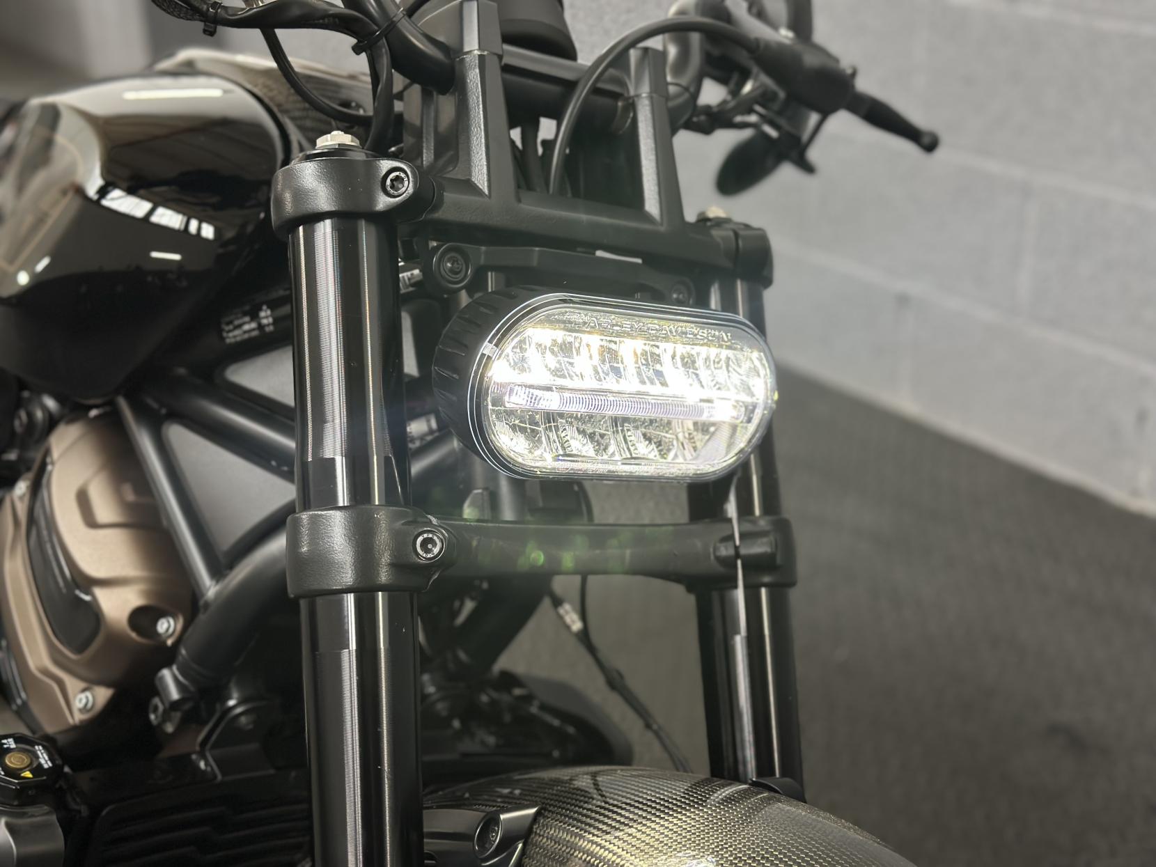 Harley-Davidson Sportster 1250 Sportster S Custom Cruiser Petrol Manual Euro 5 (122 ps)