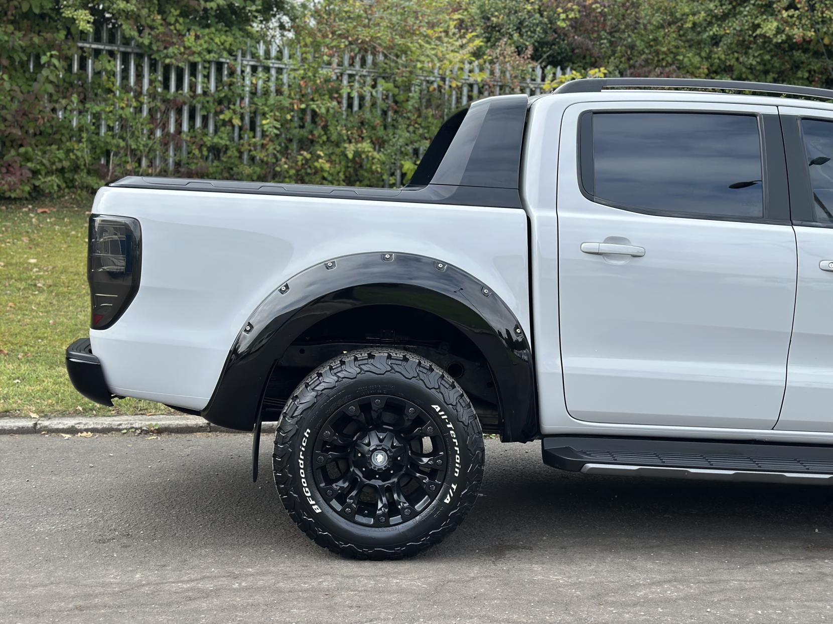 Ford Ranger 3.2 TDCi Wildtrak Pickup Double Cab 4dr Diesel Auto 4WD Euro 5 (200 ps) DERANGED