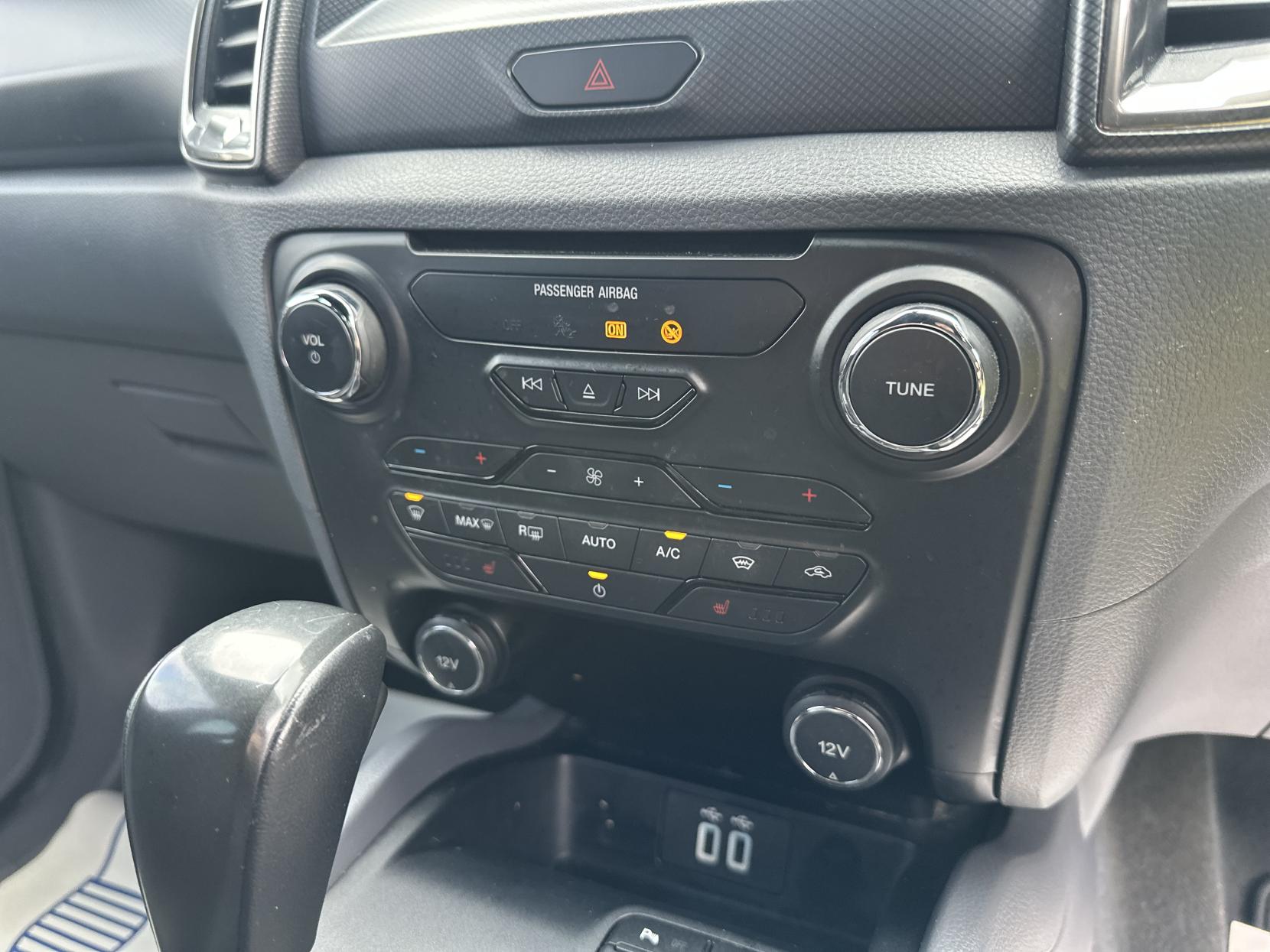 Ford Ranger 3.2 TDCi Wildtrak Pickup Double Cab 4dr Diesel Auto 4WD Euro 5 (200 ps) DERANGED