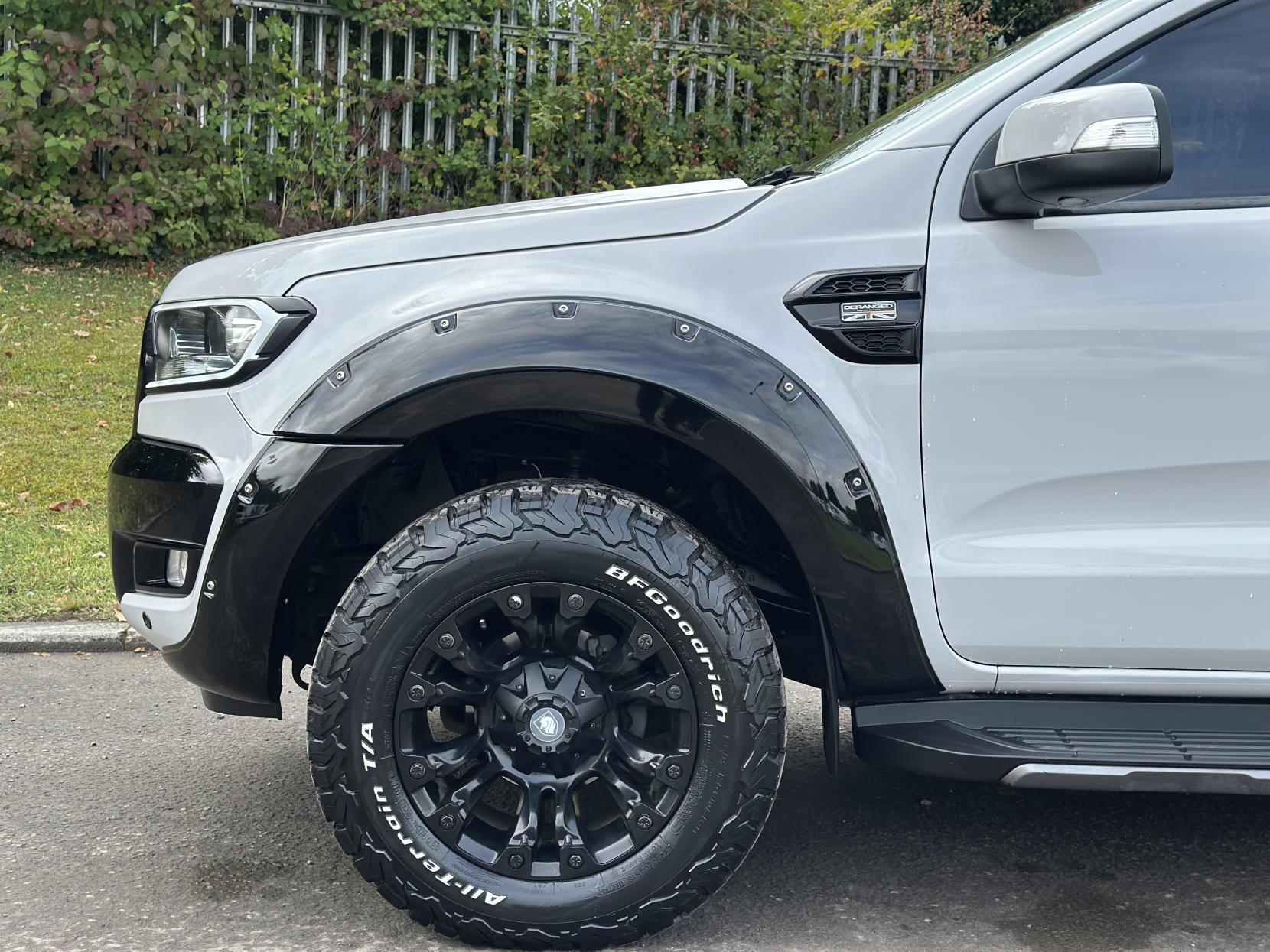 Ford Ranger 3.2 TDCi Wildtrak Pickup Double Cab 4dr Diesel Auto 4WD Euro 5 (200 ps) DERANGED