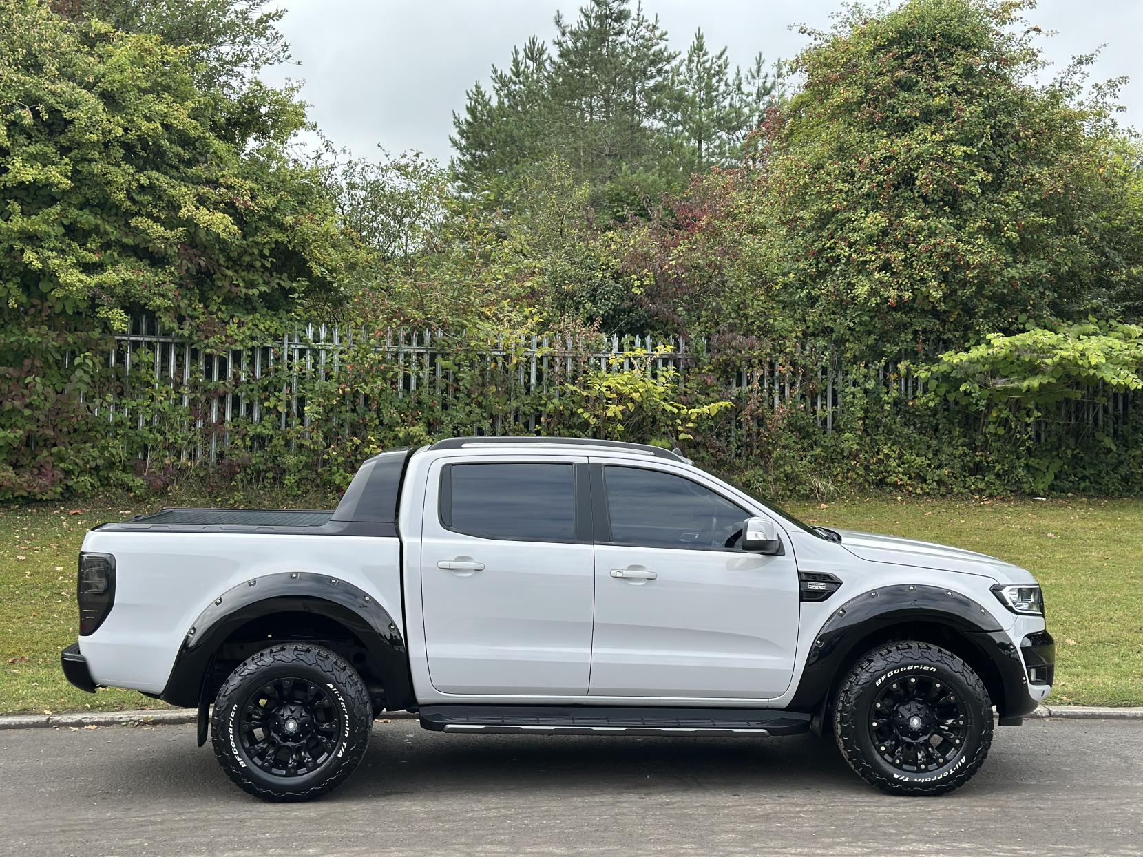 Ford Ranger 3.2 TDCi Wildtrak Pickup Double Cab 4dr Diesel Auto 4WD Euro 5 (200 ps) DERANGED