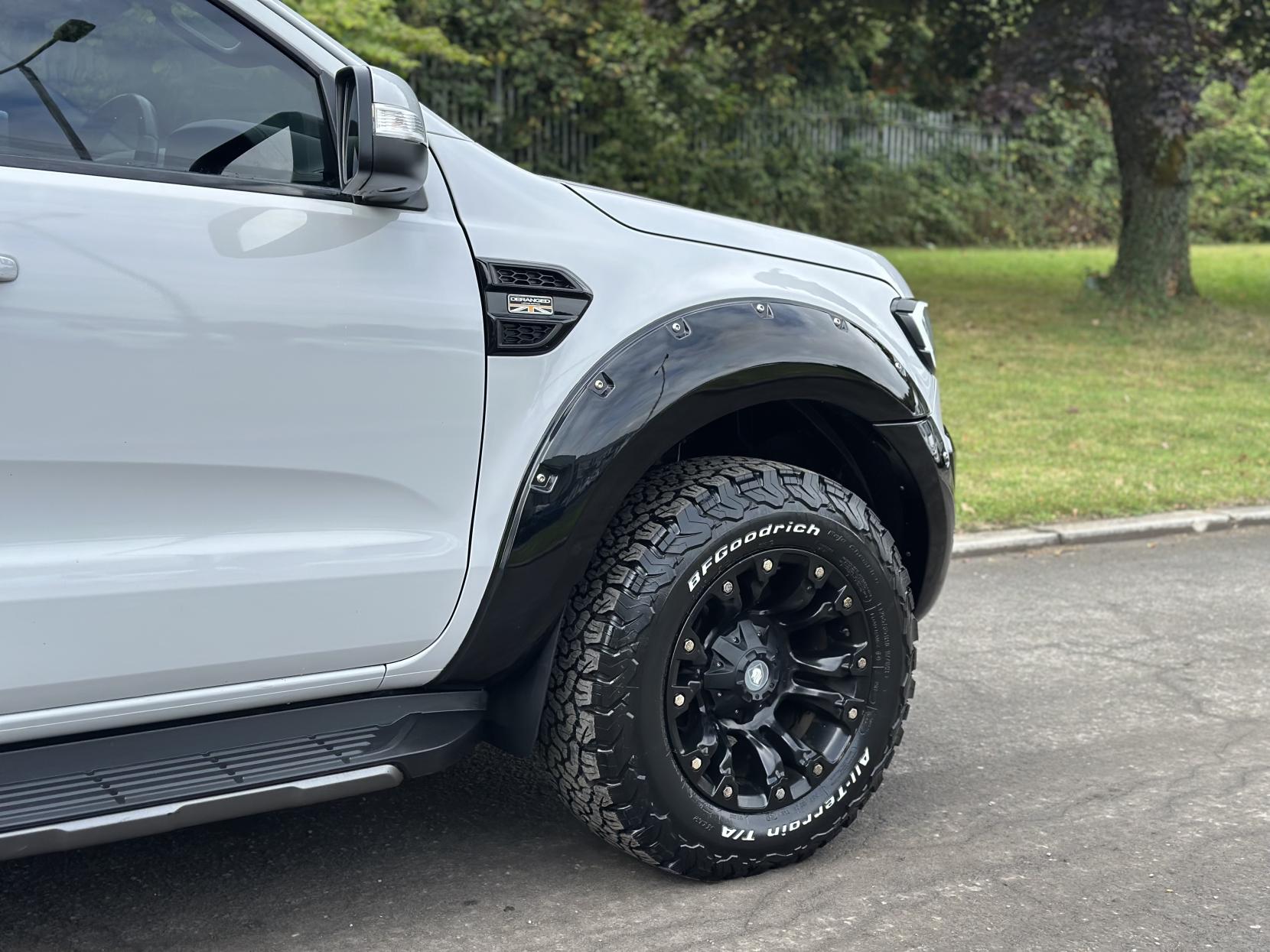 Ford Ranger 3.2 TDCi Wildtrak Pickup Double Cab 4dr Diesel Auto 4WD Euro 5 (200 ps) DERANGED