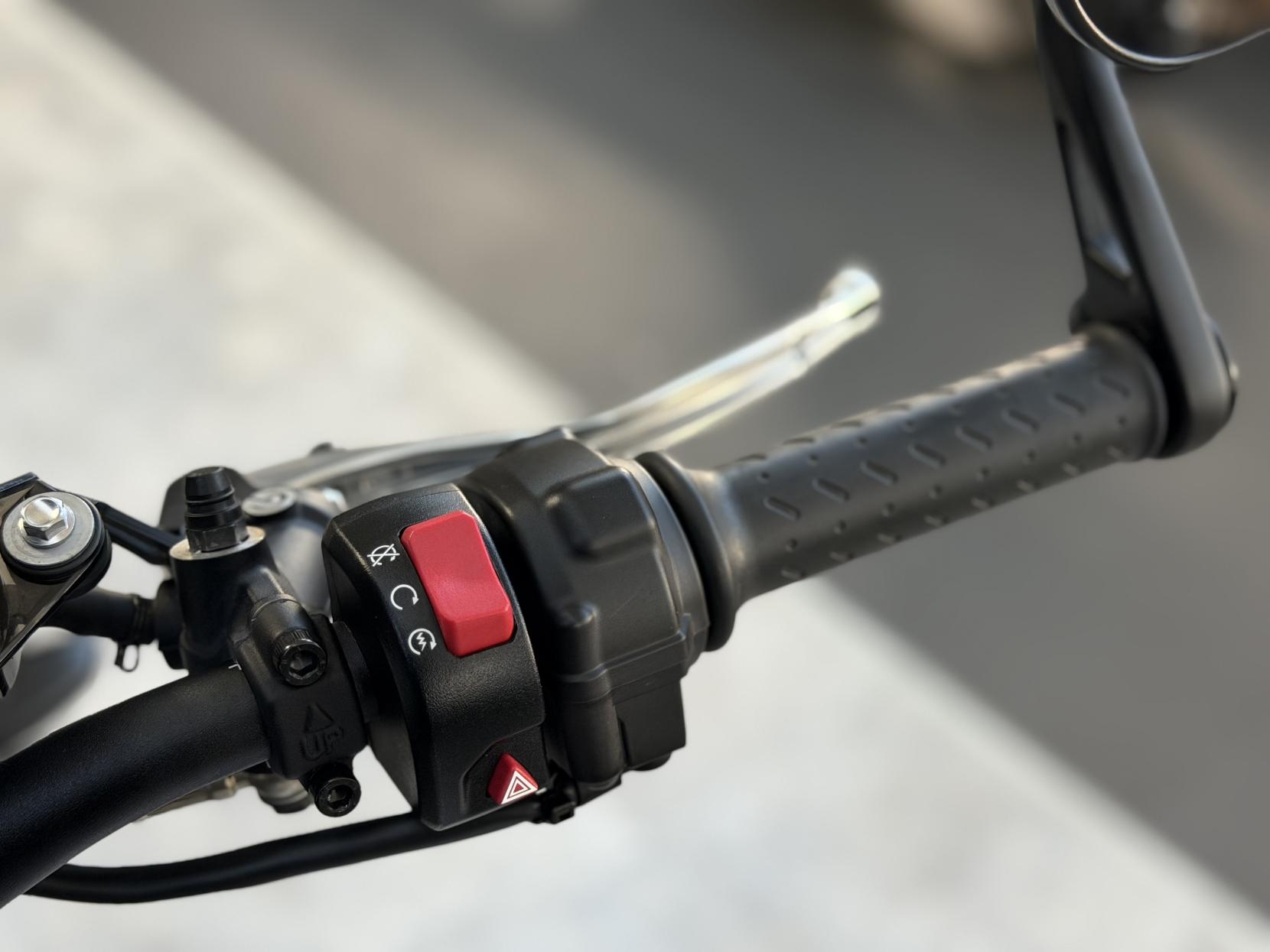 Triumph Speed Twin 1200 1200 Roadster/Retro Petrol Manual O-ring Euro 4 (98 ps)