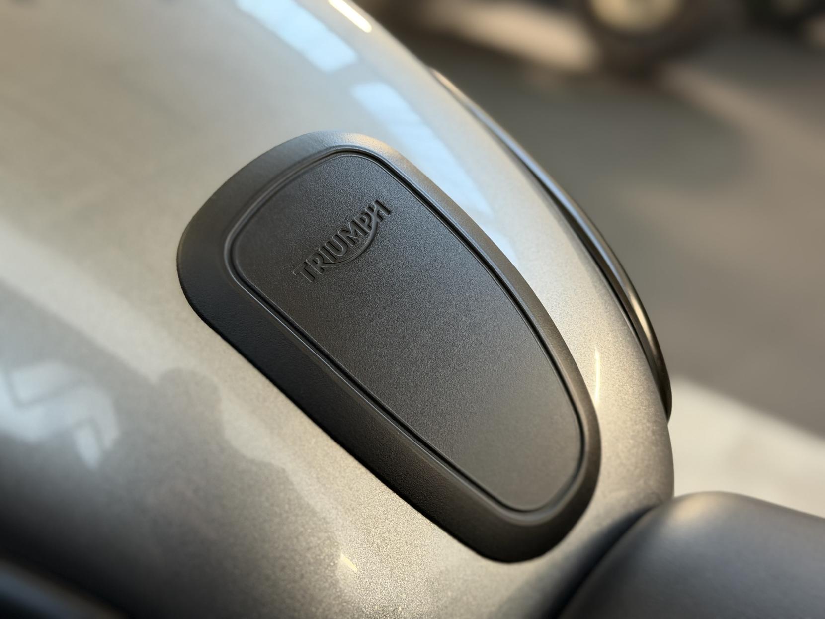 Triumph Speed Twin 1200 1200 Roadster/Retro Petrol Manual O-ring Euro 4 (98 ps)