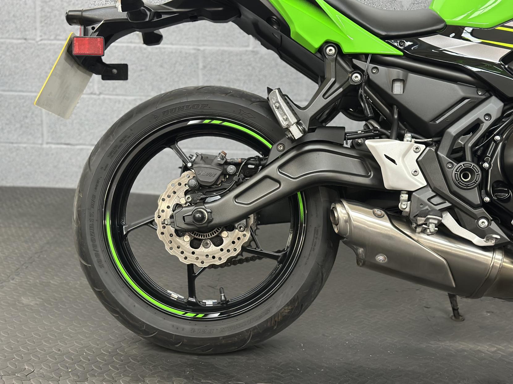 Kawasaki Ninja 650 650 Super Sports Petrol Manual KRT Edition Euro 4 (68 ps)