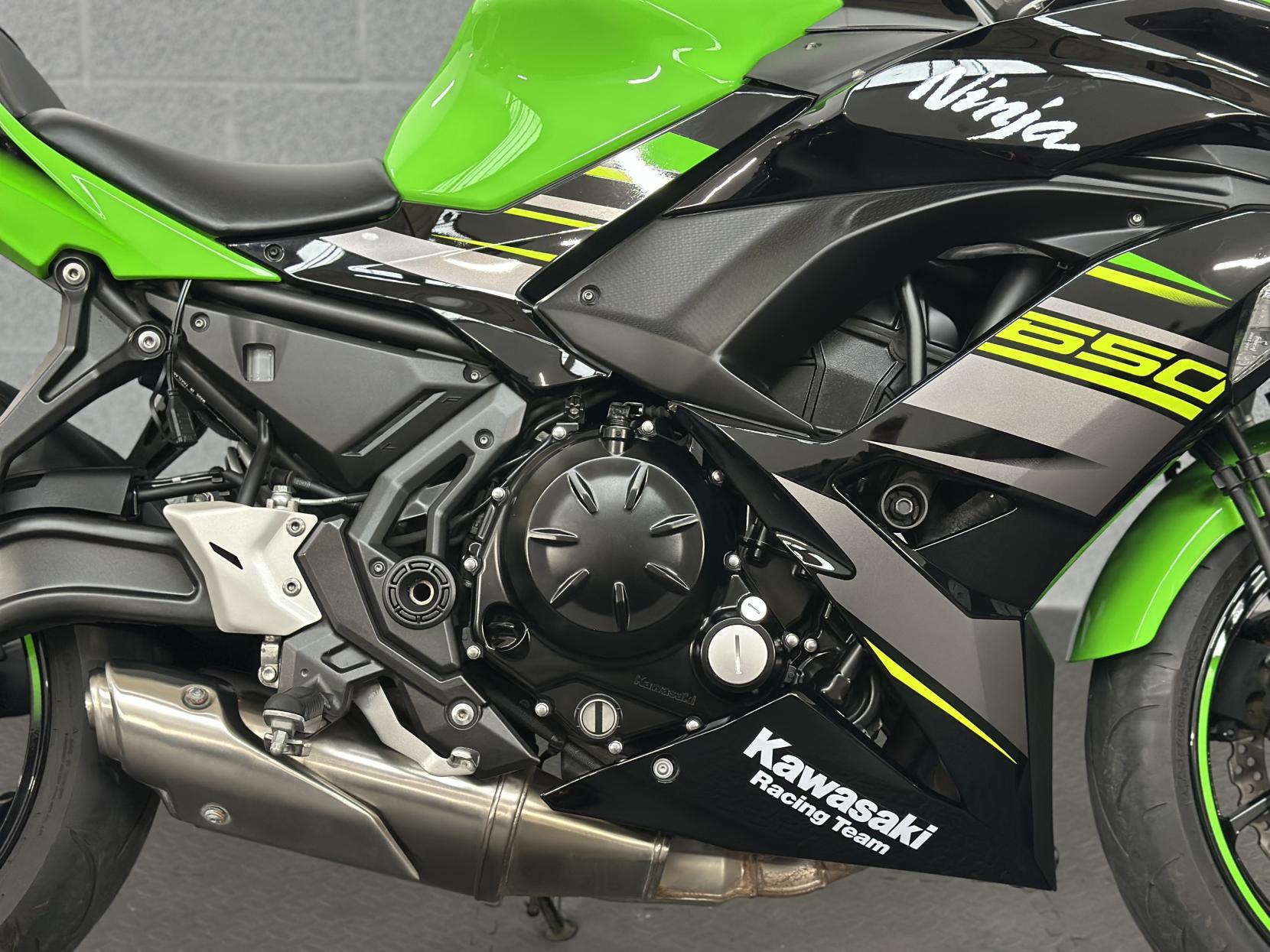 Kawasaki Ninja 650 650 Super Sports Petrol Manual KRT Edition Euro 4 (68 ps)