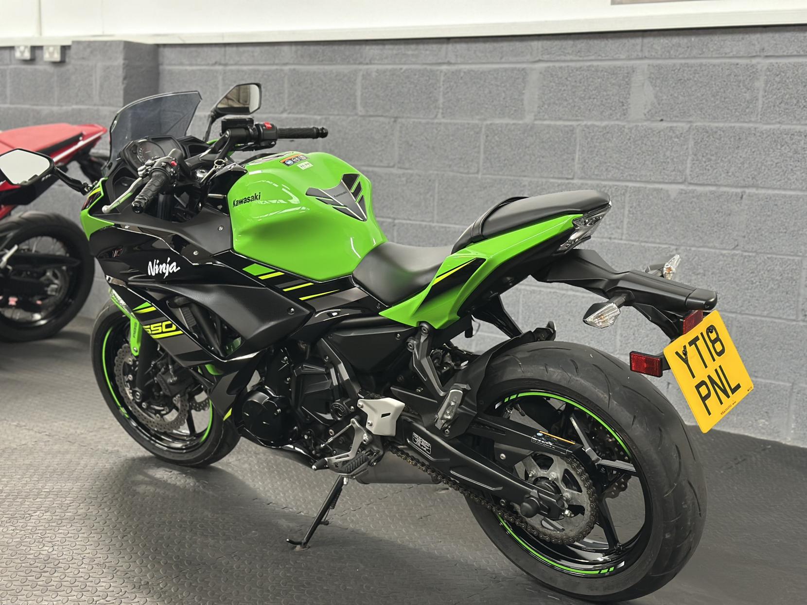 Kawasaki Ninja 650 650 Super Sports Petrol Manual KRT Edition Euro 4 (68 ps)