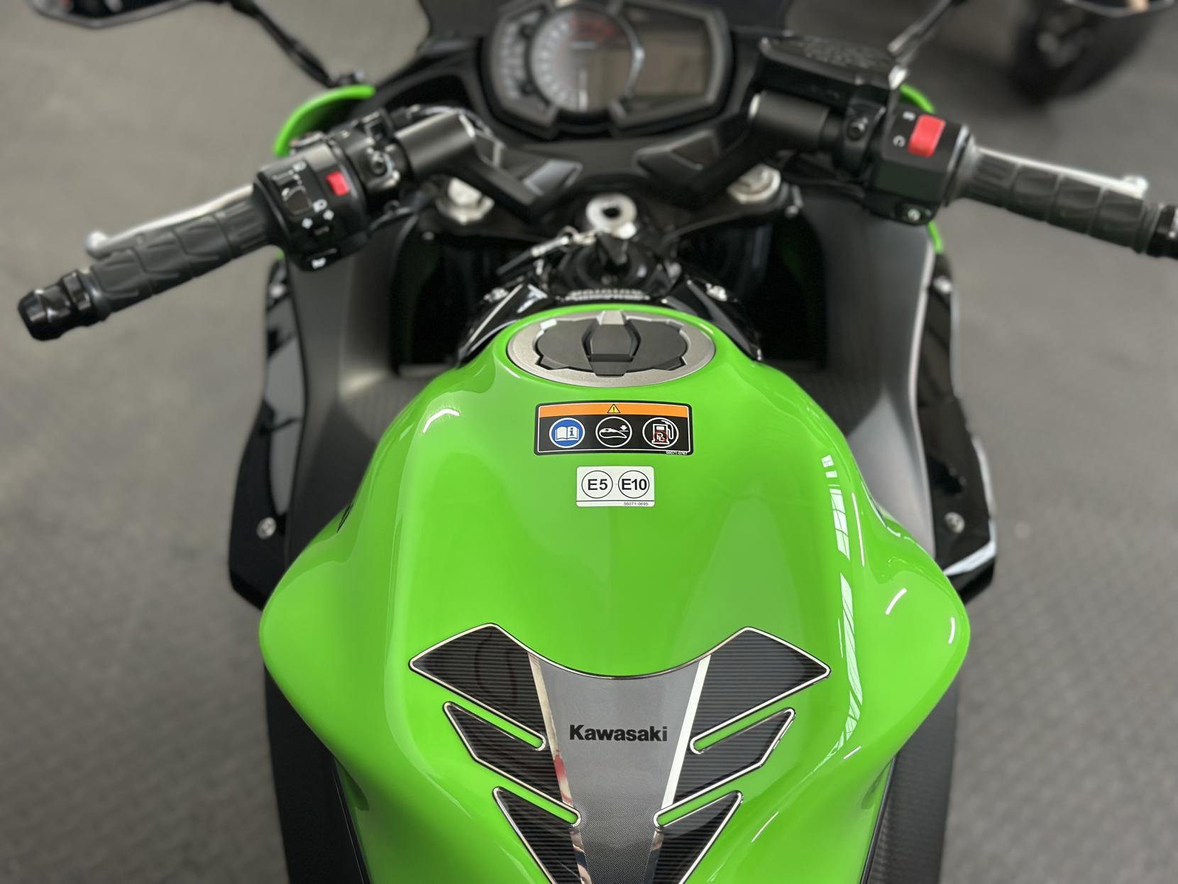Kawasaki Ninja 650 650 Super Sports Petrol Manual KRT Edition Euro 4 (68 ps)