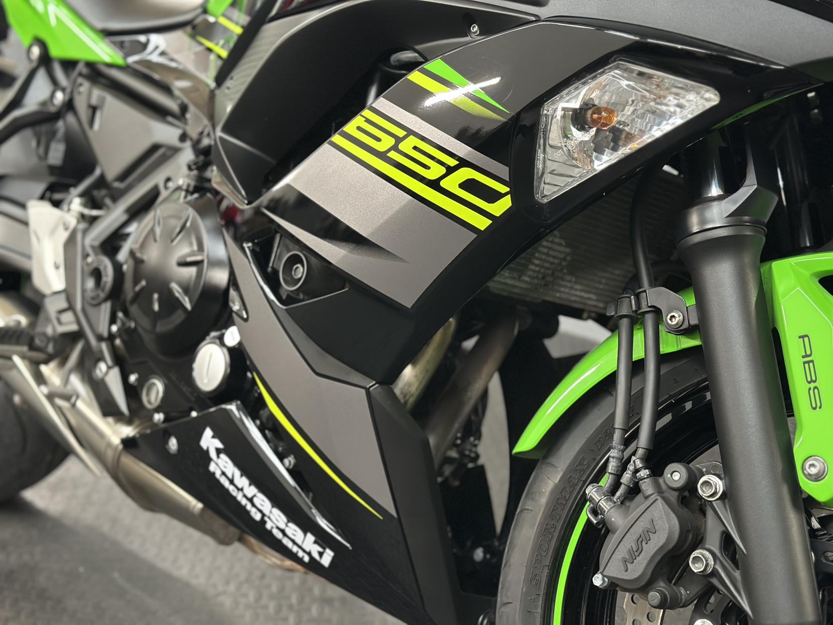 Kawasaki Ninja 650 650 Super Sports Petrol Manual KRT Edition Euro 4 (68 ps)