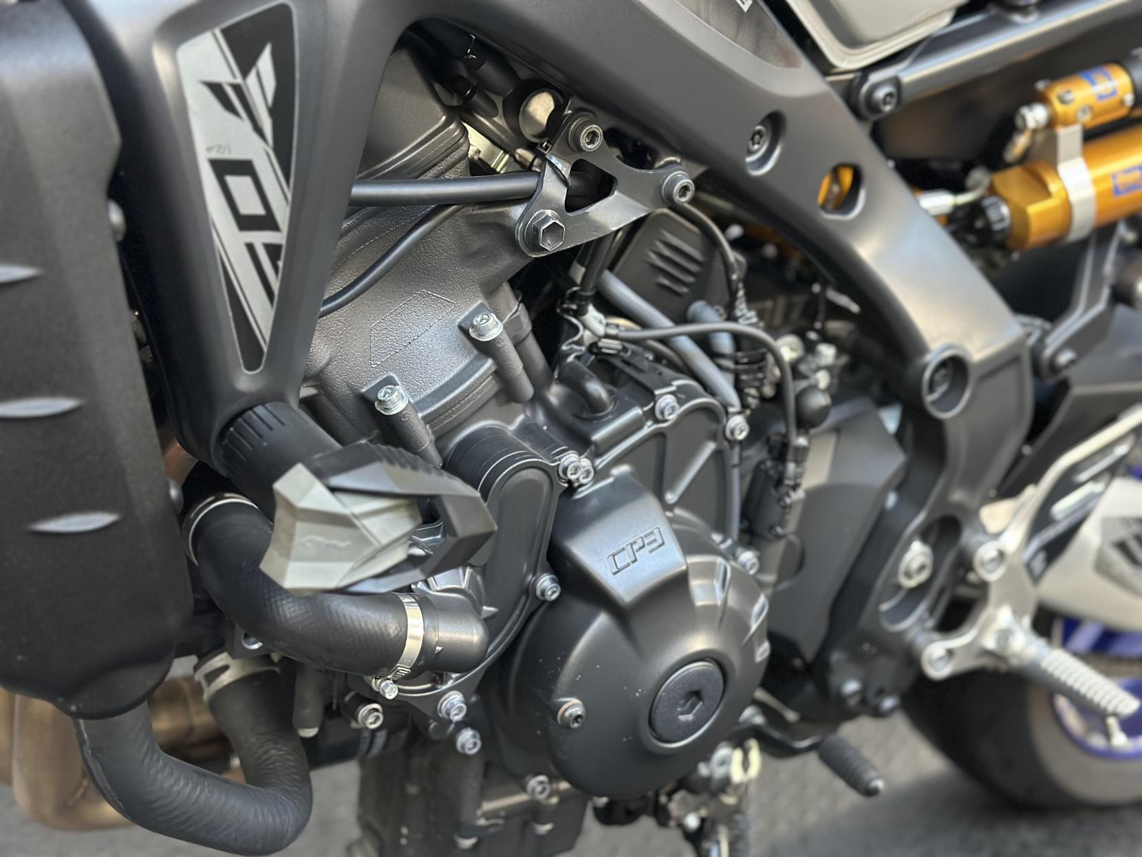 Yamaha MT-09 900 SP Hyper-naked Petrol Manual Euro 5 (119 ps)