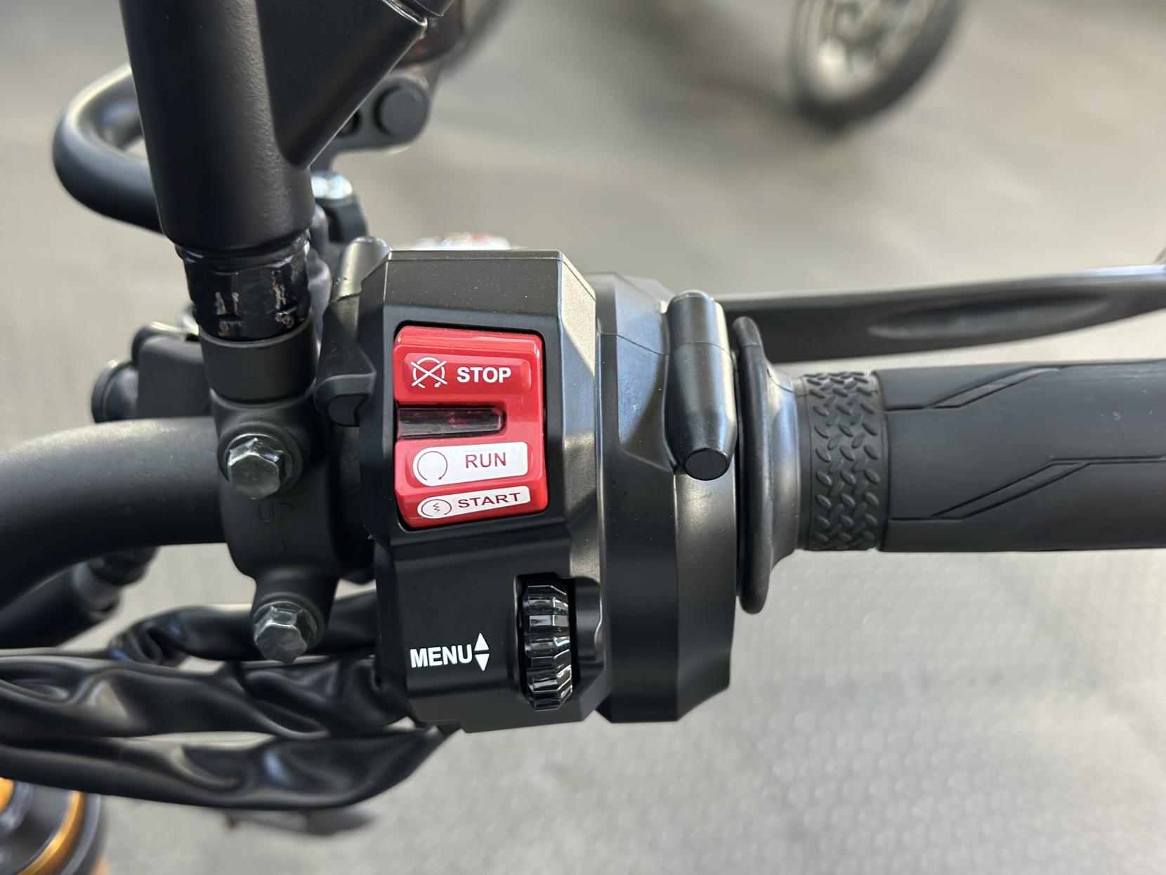 Yamaha MT-09 900 SP Hyper-naked Petrol Manual Euro 5 (119 ps)