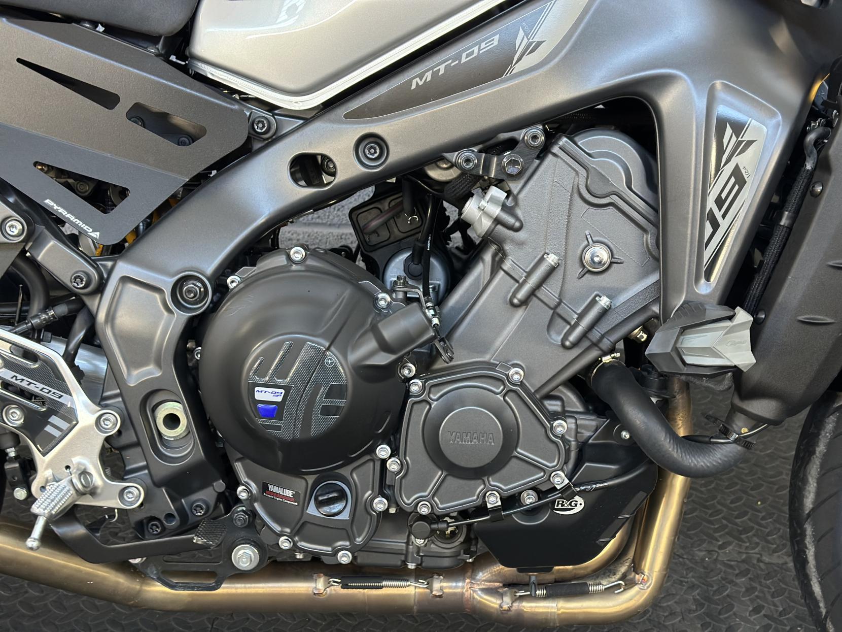 Yamaha MT-09 900 SP Hyper-naked Petrol Manual Euro 5 (119 ps)
