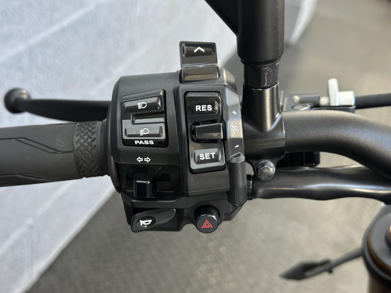 Yamaha MT-09 900 SP Hyper-naked Petrol Manual Euro 5 (119 ps)