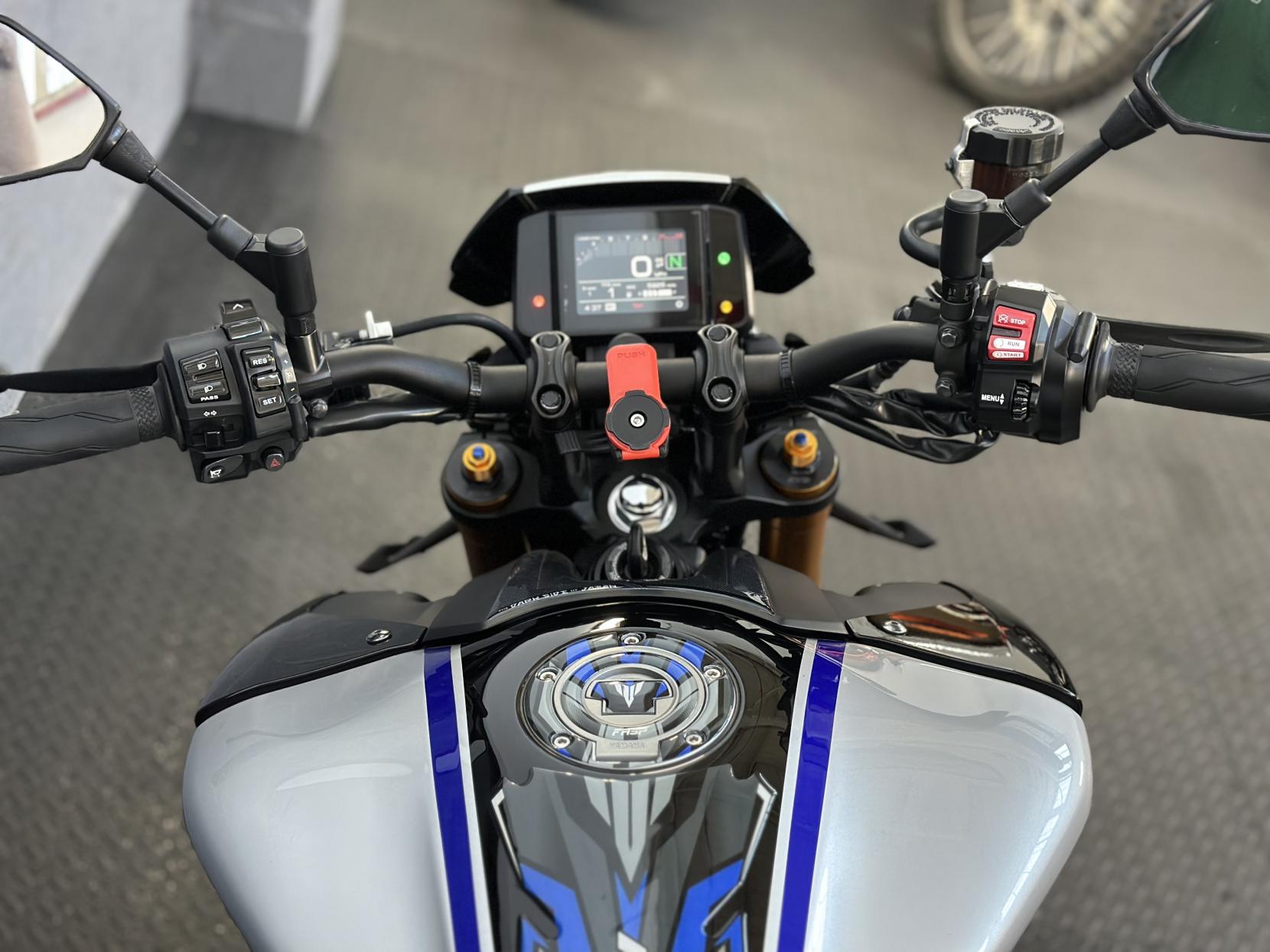 Yamaha MT-09 900 SP Hyper-naked Petrol Manual Euro 5 (119 ps)