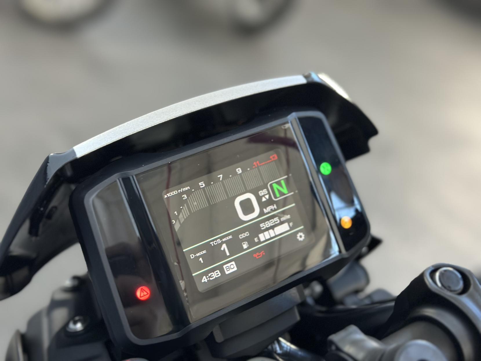 Yamaha MT-09 900 SP Hyper-naked Petrol Manual Euro 5 (119 ps)