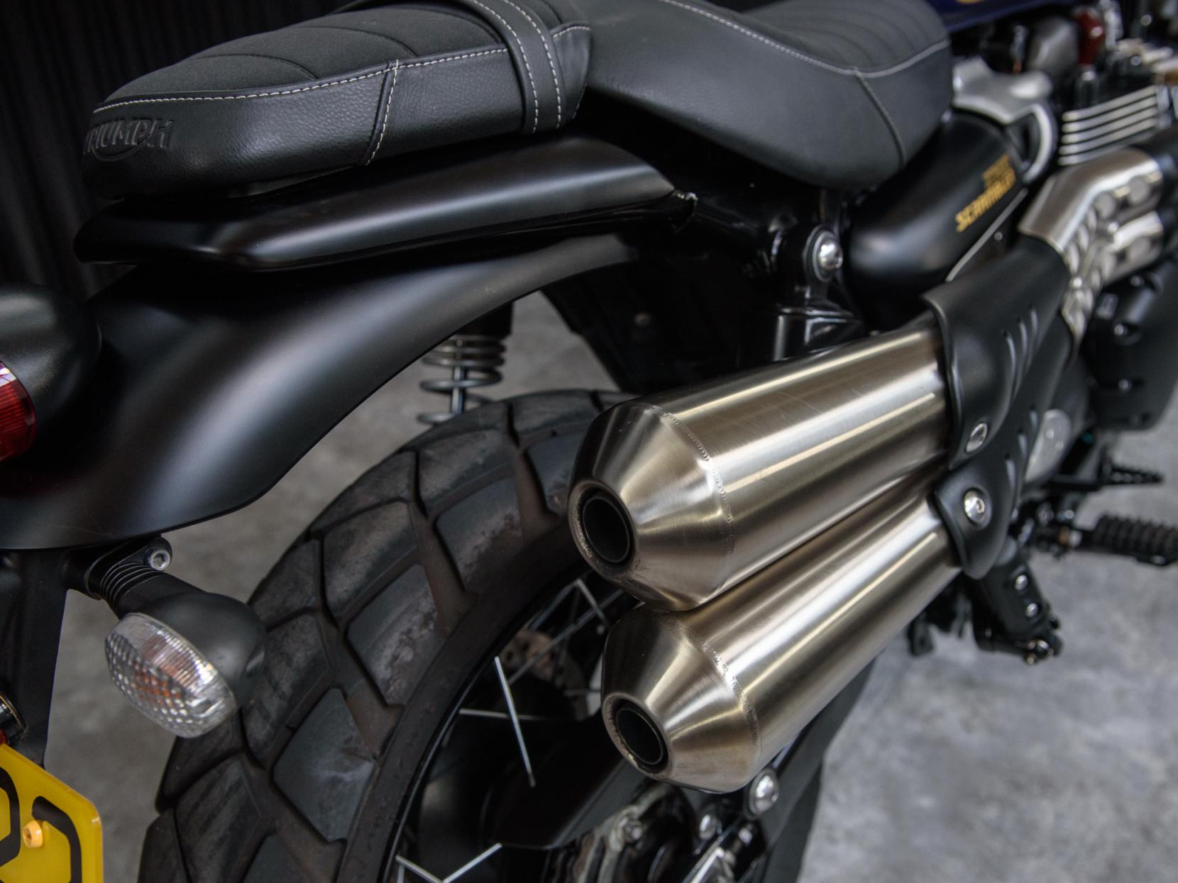 Triumph Street Scrambler 900 Roadster/Retro Petrol Manual Euro 5 (65 ps)