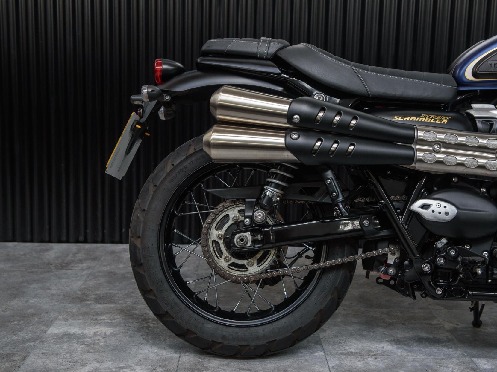 Triumph Street Scrambler 900 Roadster/Retro Petrol Manual Euro 5 (65 ps)