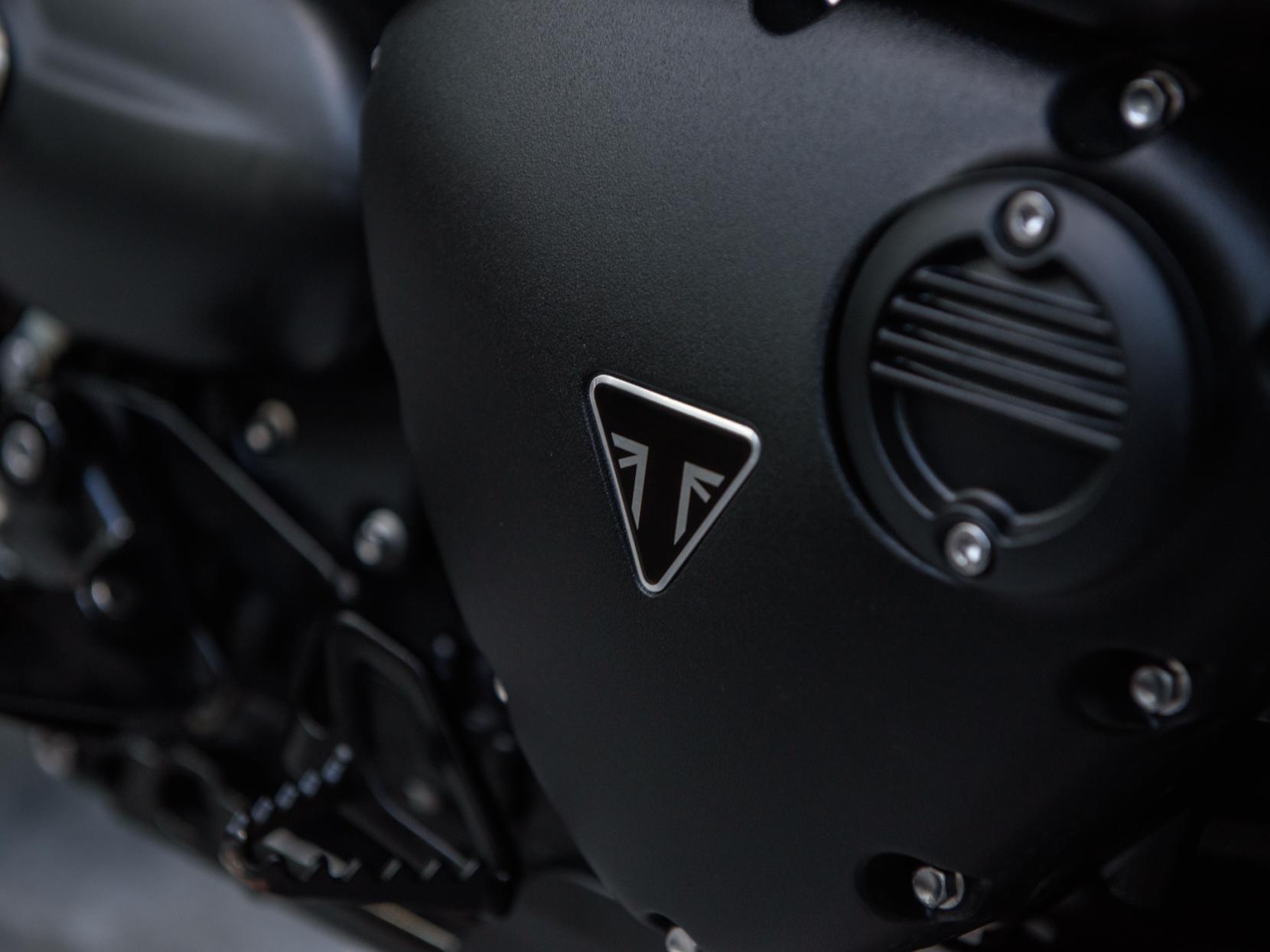 Triumph Street Scrambler 900 Roadster/Retro Petrol Manual Euro 5 (65 ps)