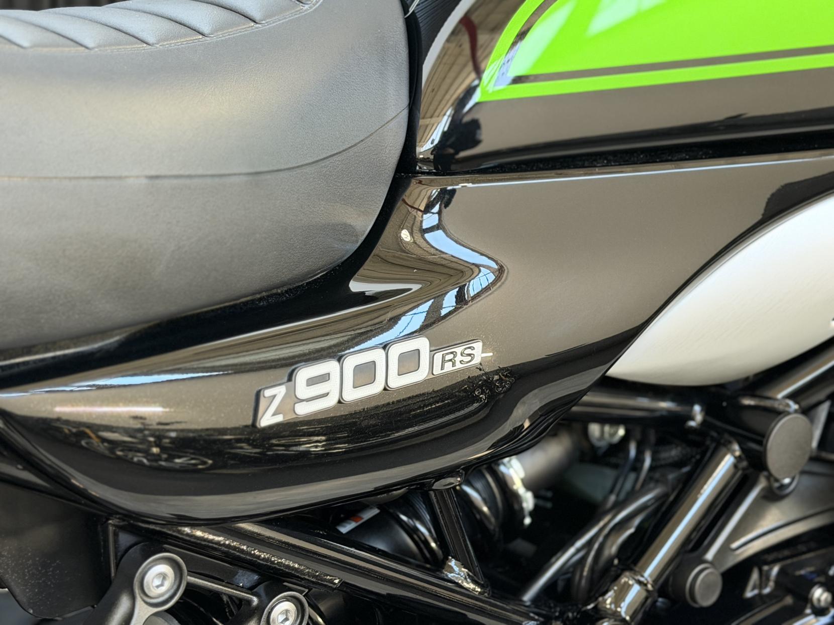 Kawasaki Z900 RS 900 Modern Classic Petrol Manual Euro 5 (111 ps)