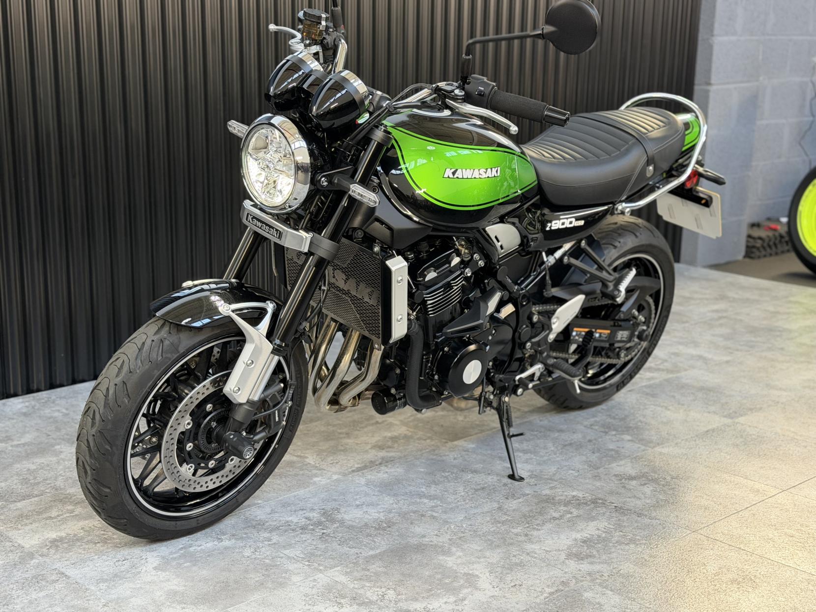 Kawasaki Z900 RS 900 Modern Classic Petrol Manual Euro 5 (111 ps)