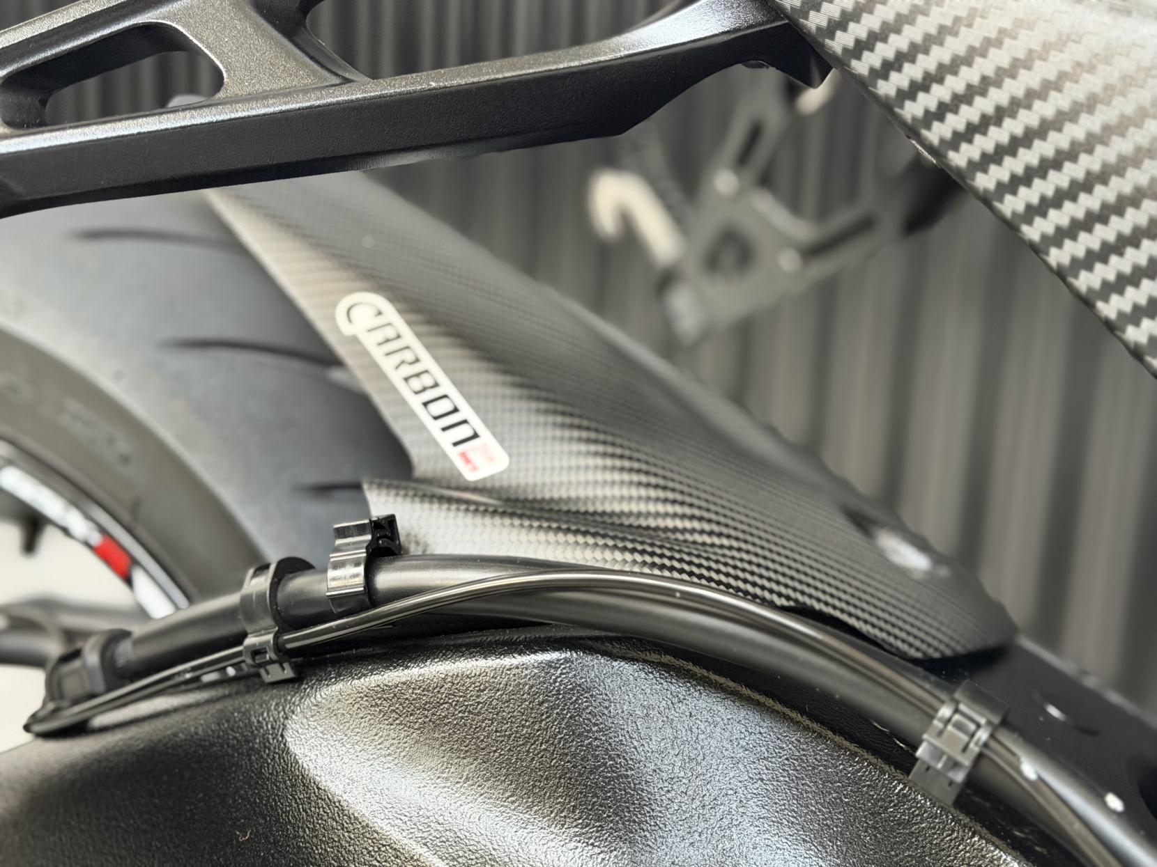 Suzuki GSX-R1000 1000 Super Sports Petrol Manual Euro 4 (184 ps)