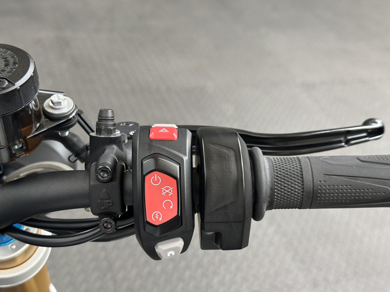 Triumph Speed Triple 1200 1160 RS Naked Petrol Manual Euro 5 (179 ps)
