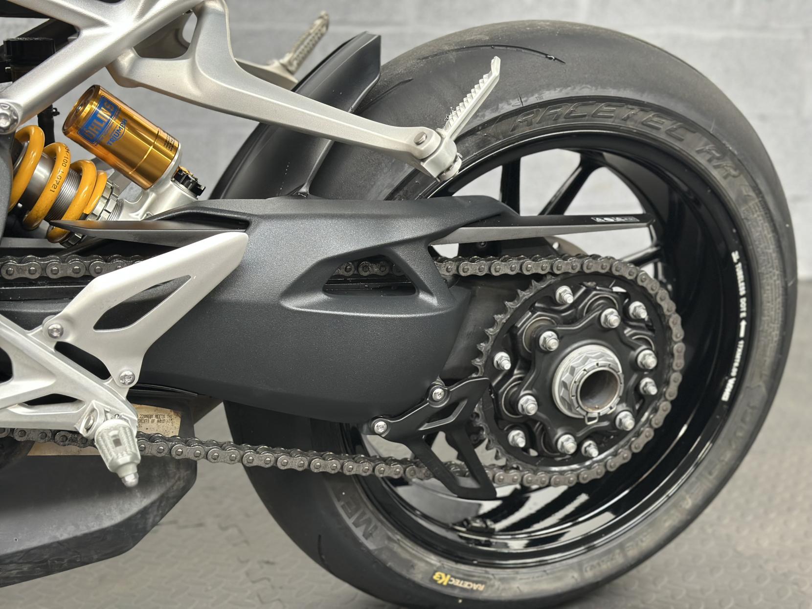 Triumph Speed Triple 1200 1160 RS Naked Petrol Manual Euro 5 (179 ps)