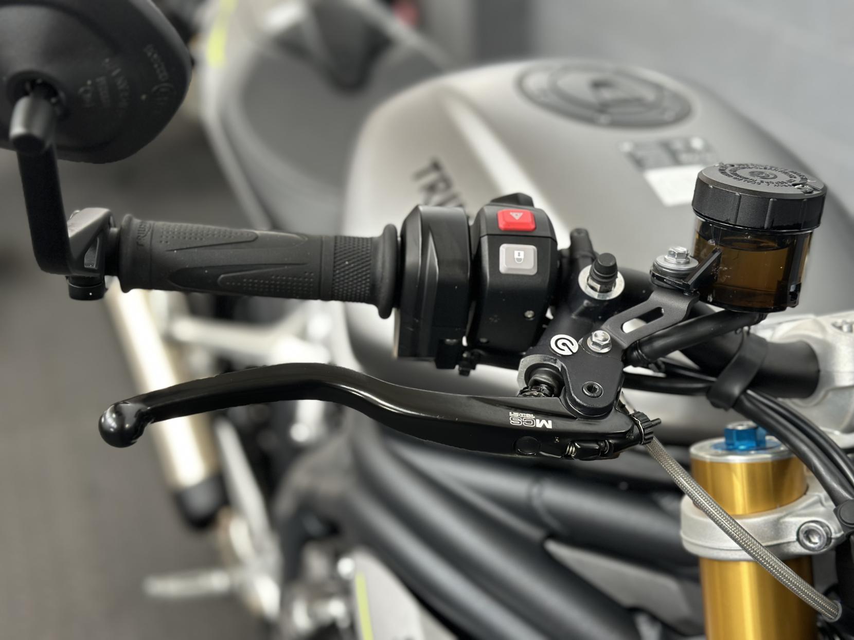 Triumph Speed Triple 1200 1160 RS Naked Petrol Manual Euro 5 (179 ps)
