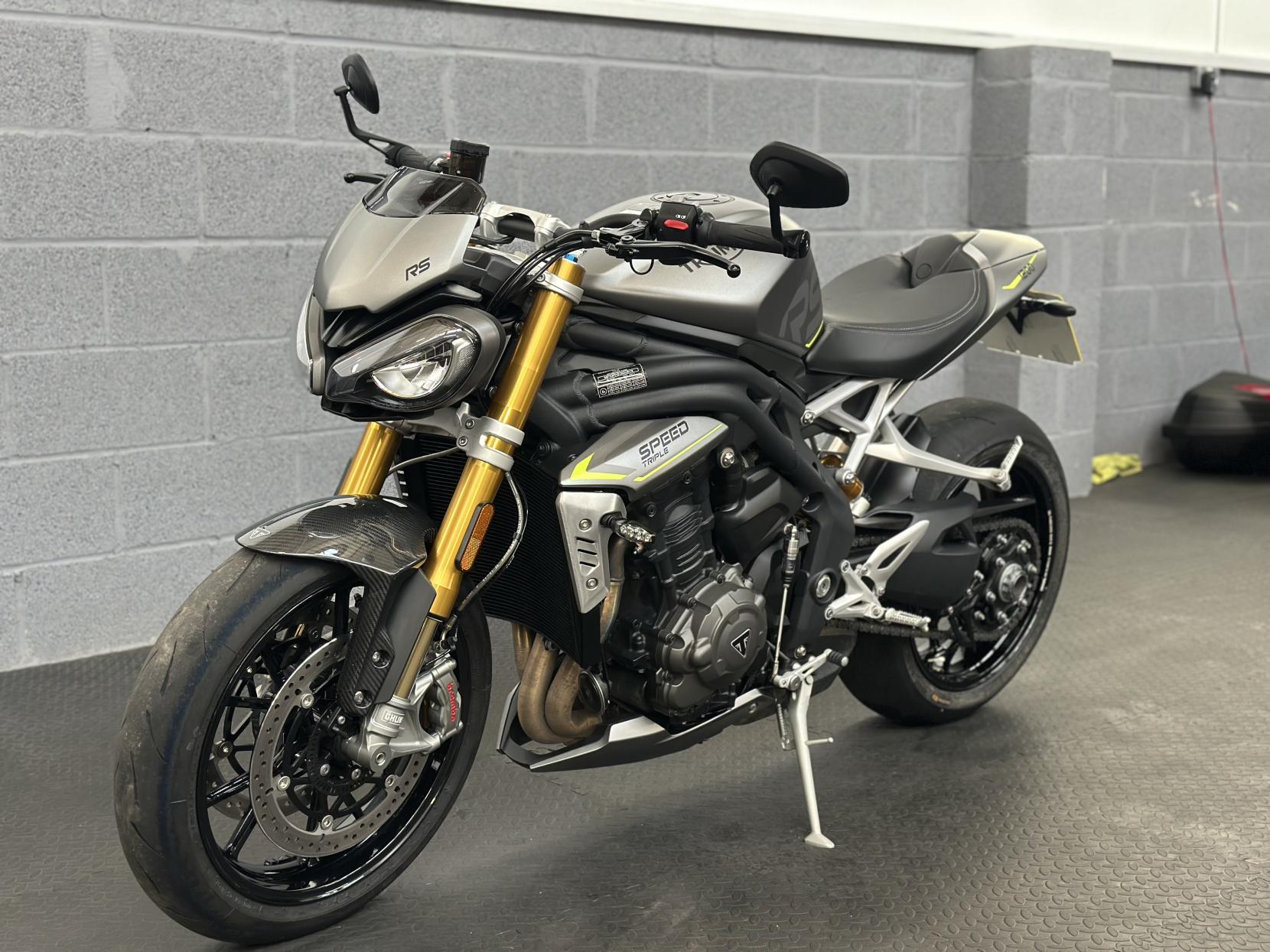 Triumph Speed Triple 1200 1160 RS Naked Petrol Manual Euro 5 (179 ps)