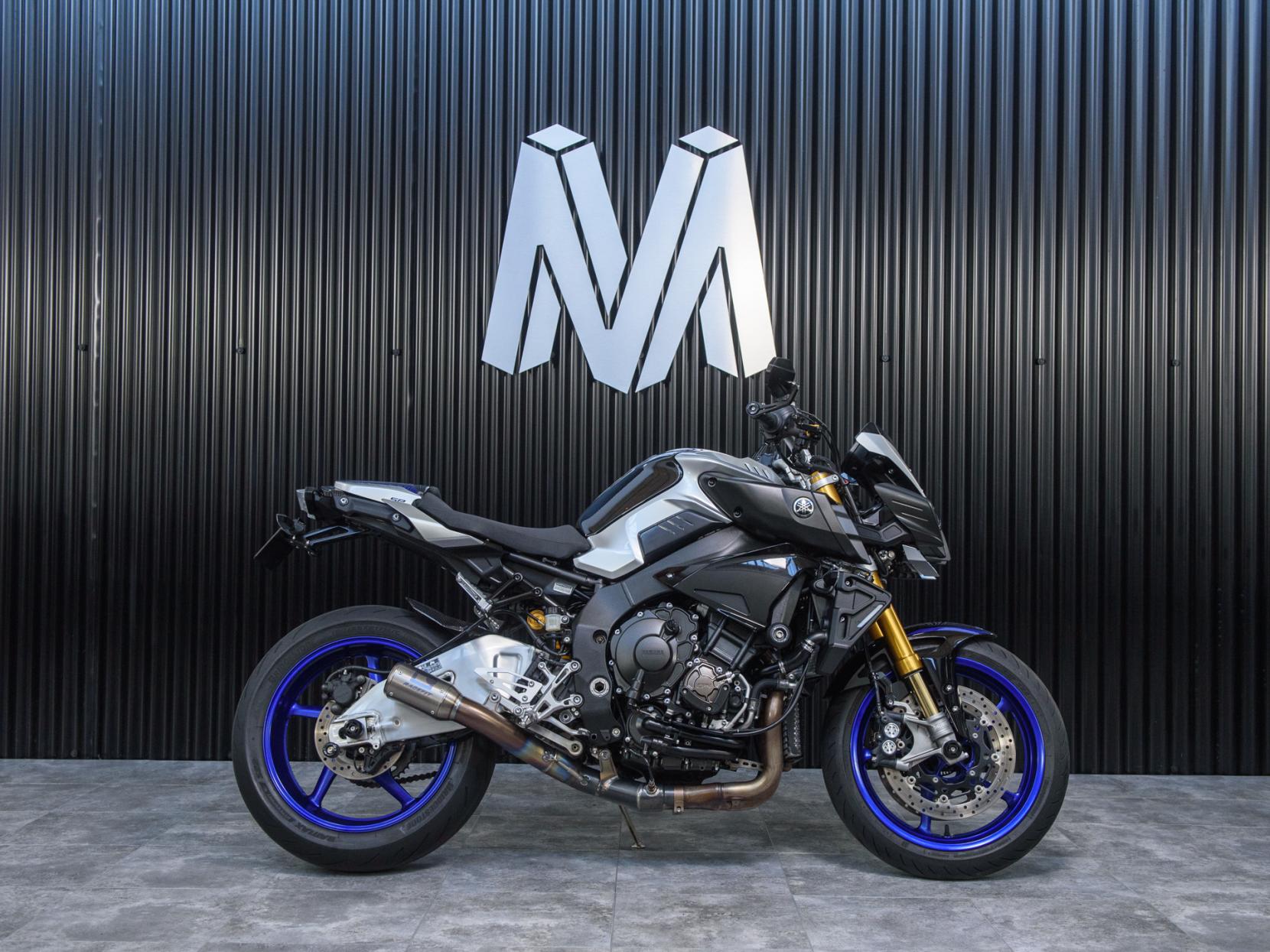 Yamaha MT-10 1000 SP Hyper-naked Petrol Manual Euro 4 (162 ps)