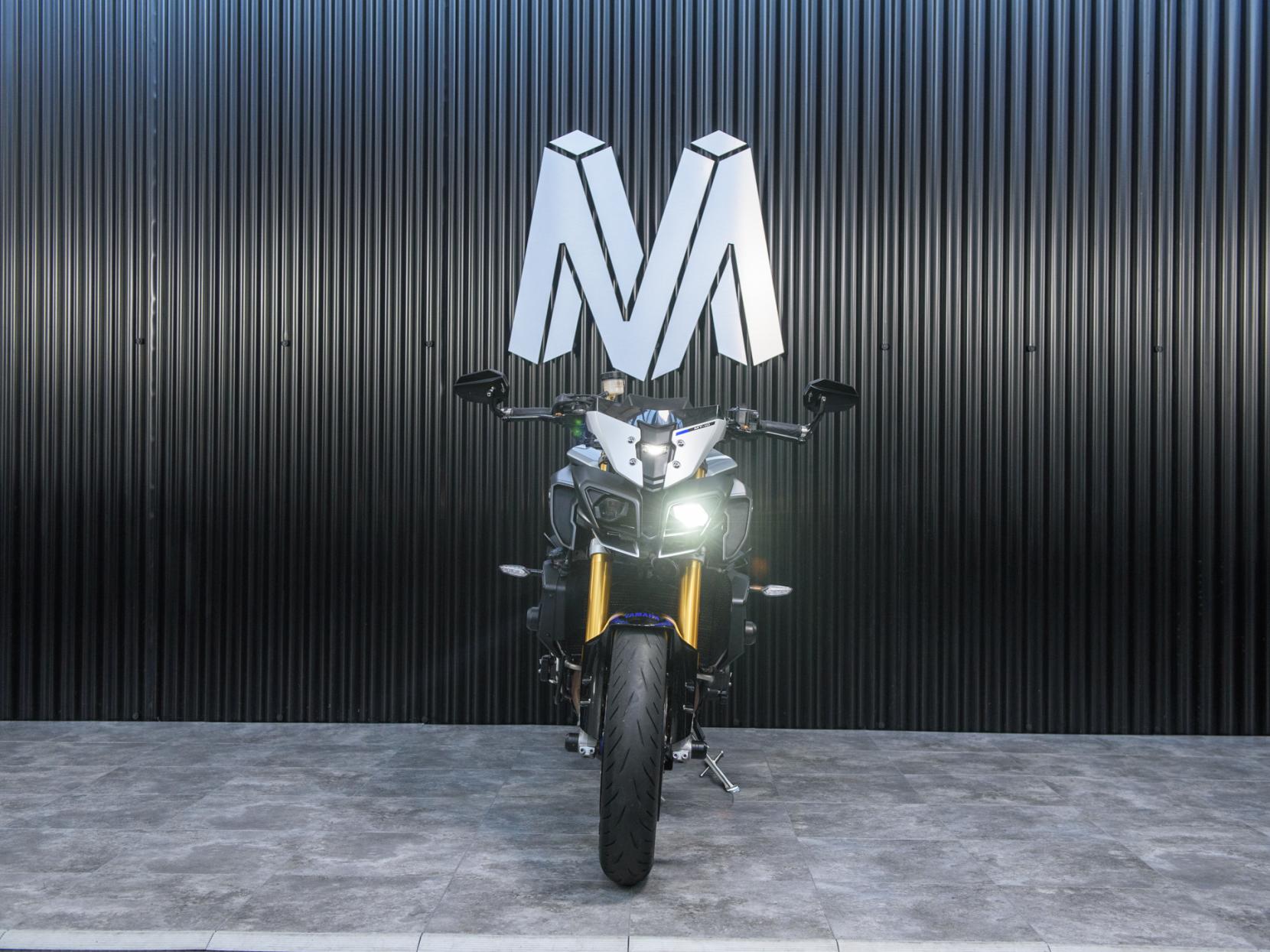Yamaha MT-10 1000 SP Hyper-naked Petrol Manual Euro 4 (162 ps)
