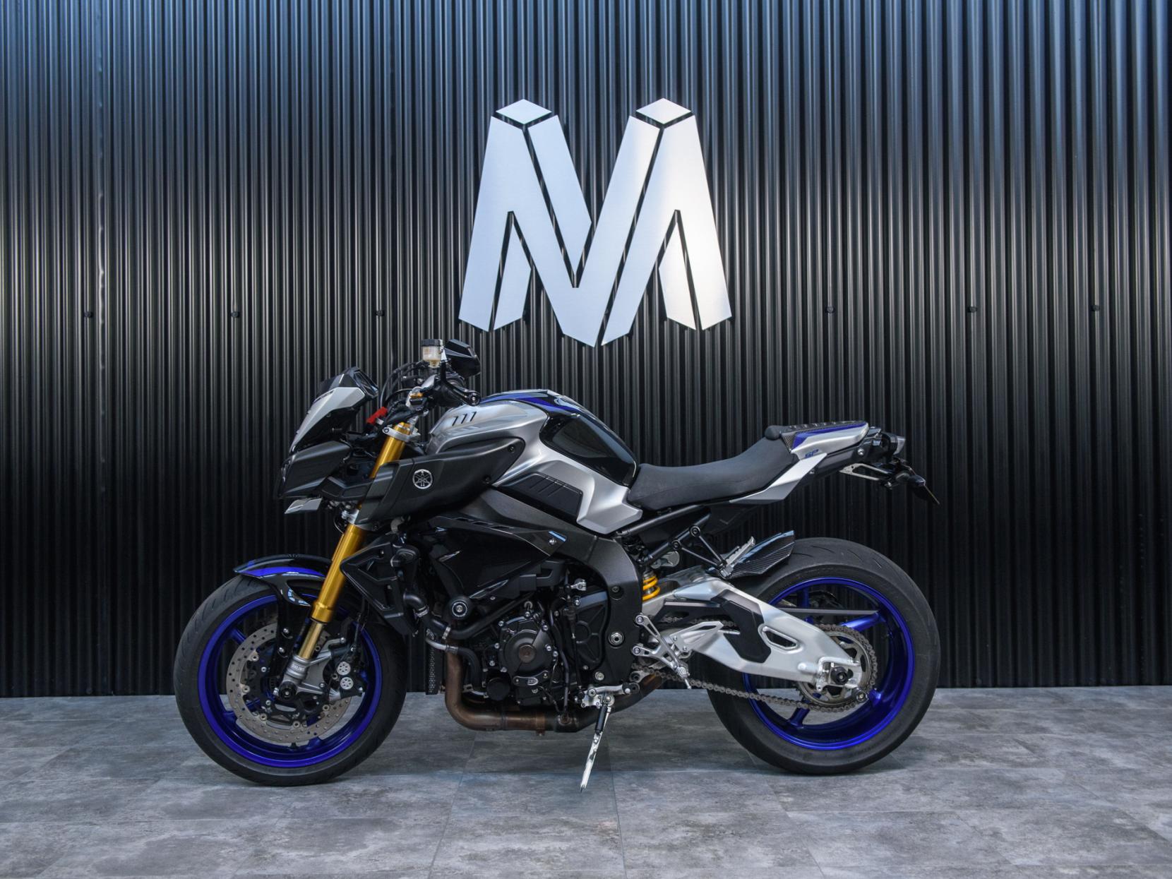 Yamaha MT-10 1000 SP Hyper-naked Petrol Manual Euro 4 (162 ps)