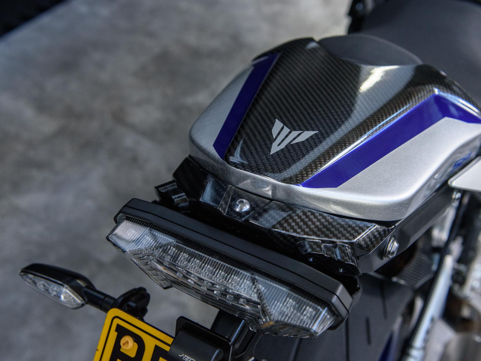 Yamaha MT-10 1000 SP Hyper-naked Petrol Manual Euro 4 (162 ps)