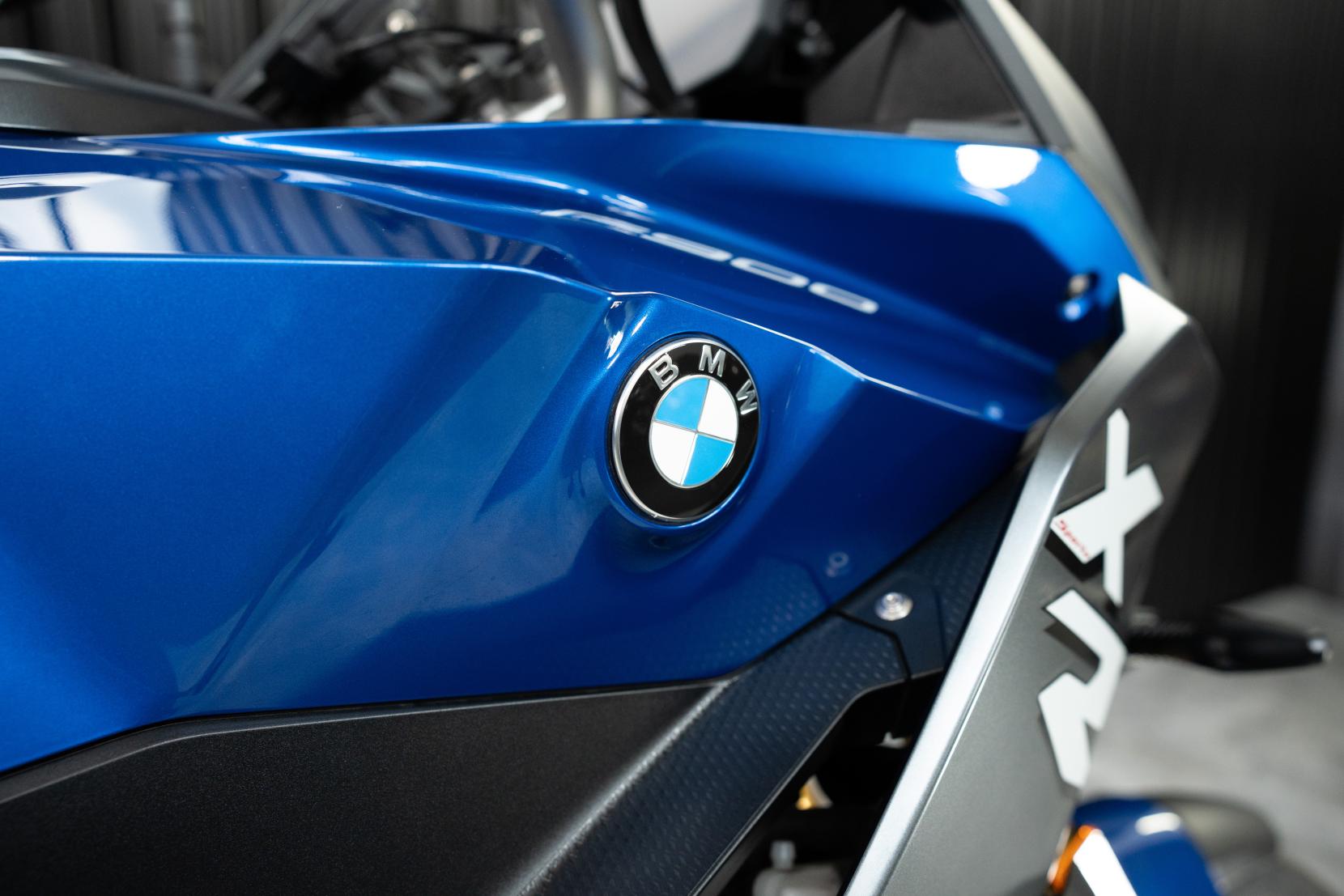 BMW F 900 XR 900 Sports Tourer Petrol Manual Euro 5 (105 ps)