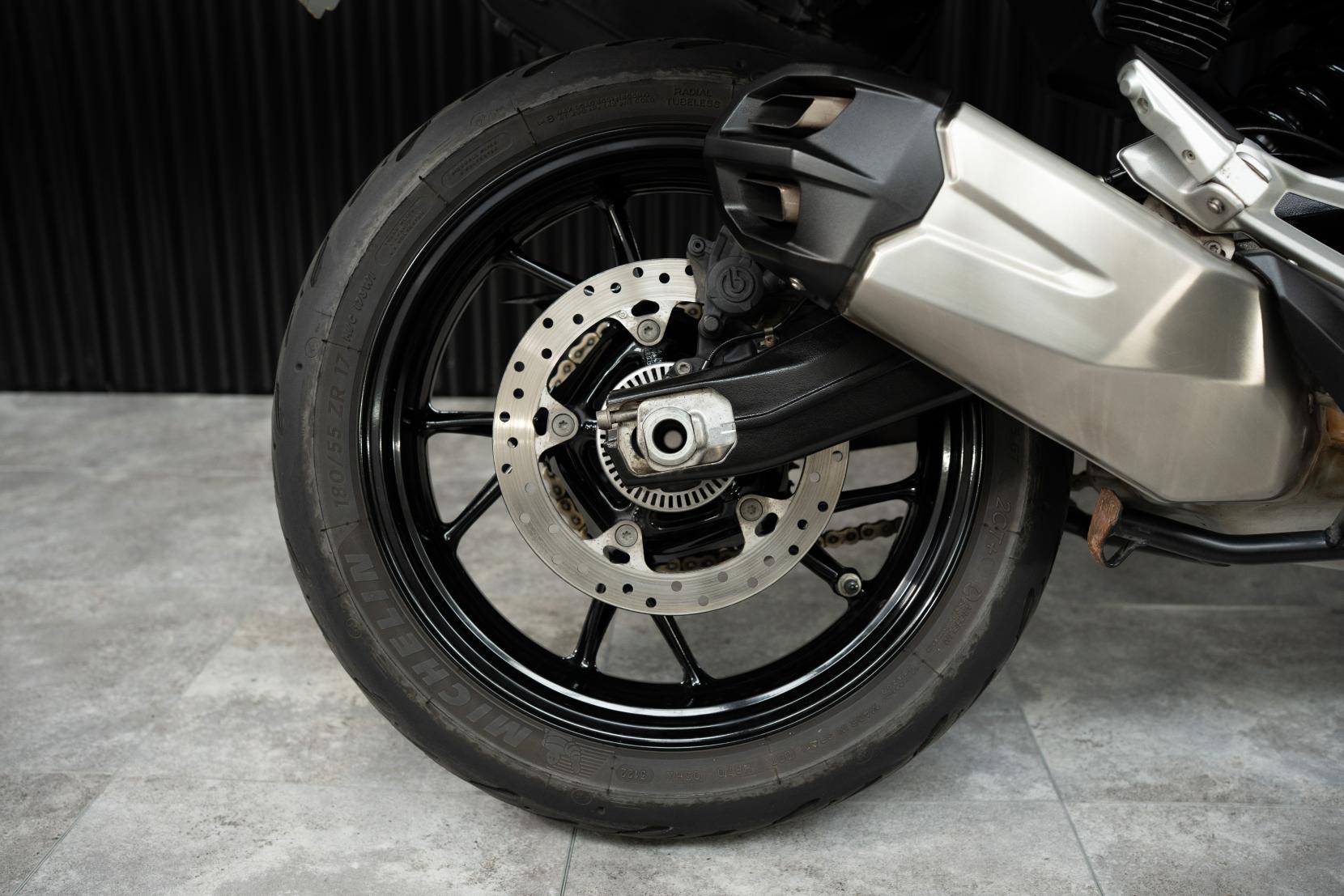 BMW F 900 XR 900 Sports Tourer Petrol Manual Euro 5 (105 ps)