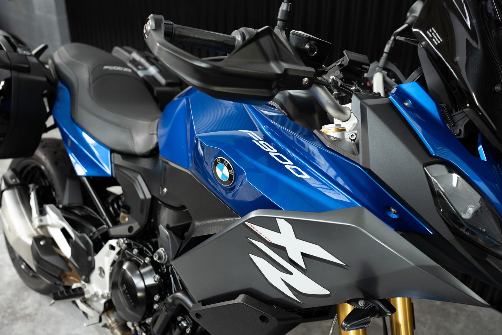 BMW F 900 XR 900 Sports Tourer Petrol Manual Euro 5 (105 ps)