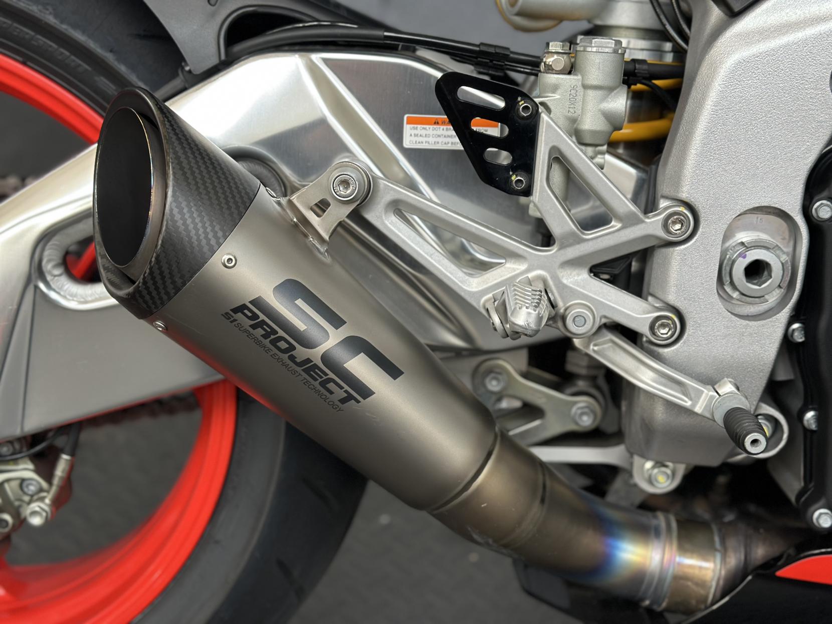 Aprilia RSV4 1000 1000 RR Super Sports Petrol Manual Euro 4 (201 ps)