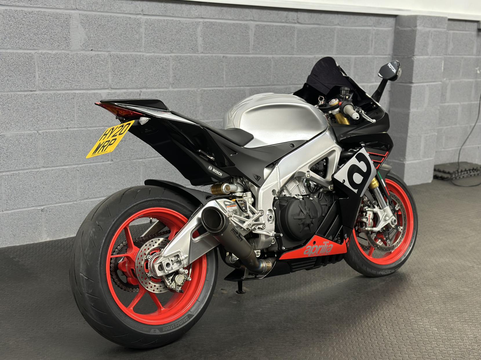 Aprilia RSV4 1000 1000 RR Super Sports Petrol Manual Euro 4 (201 ps)