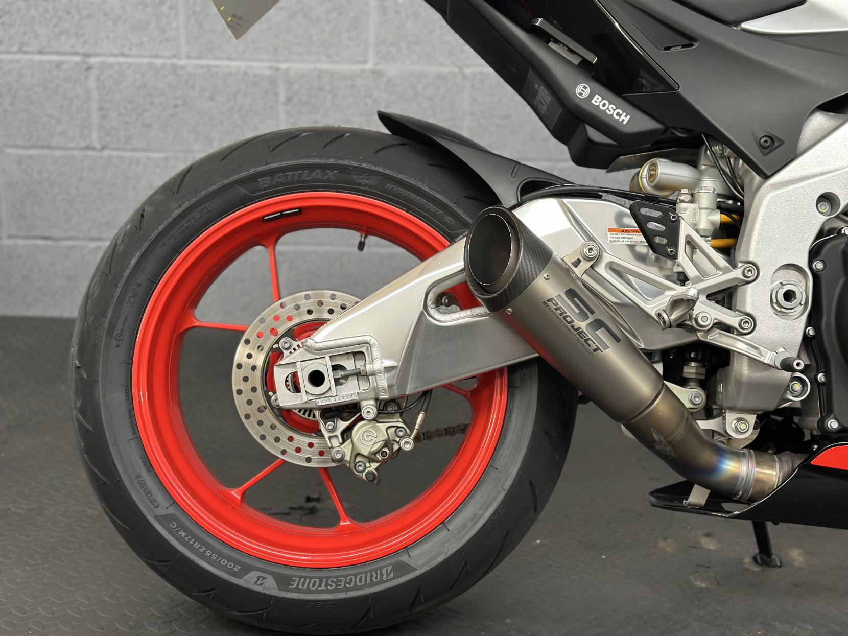 Aprilia RSV4 1000 1000 RR Super Sports Petrol Manual Euro 4 (201 ps)