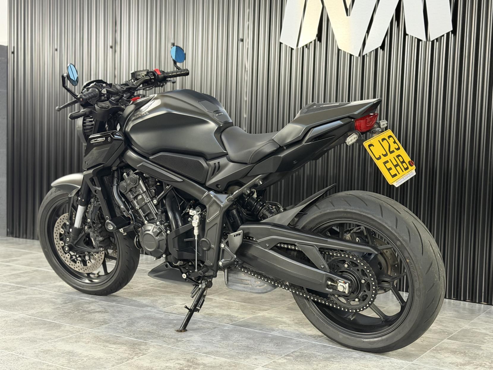 Honda CB650R Naked (2020 - )