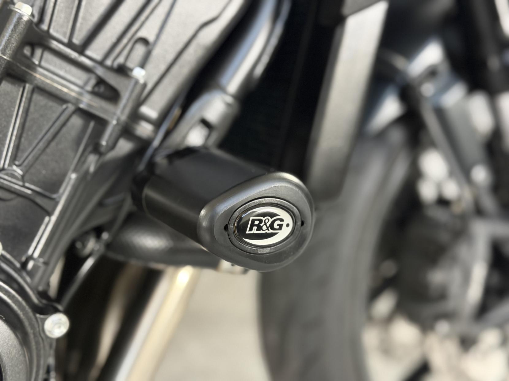 Honda CB650R Naked (2020 - )