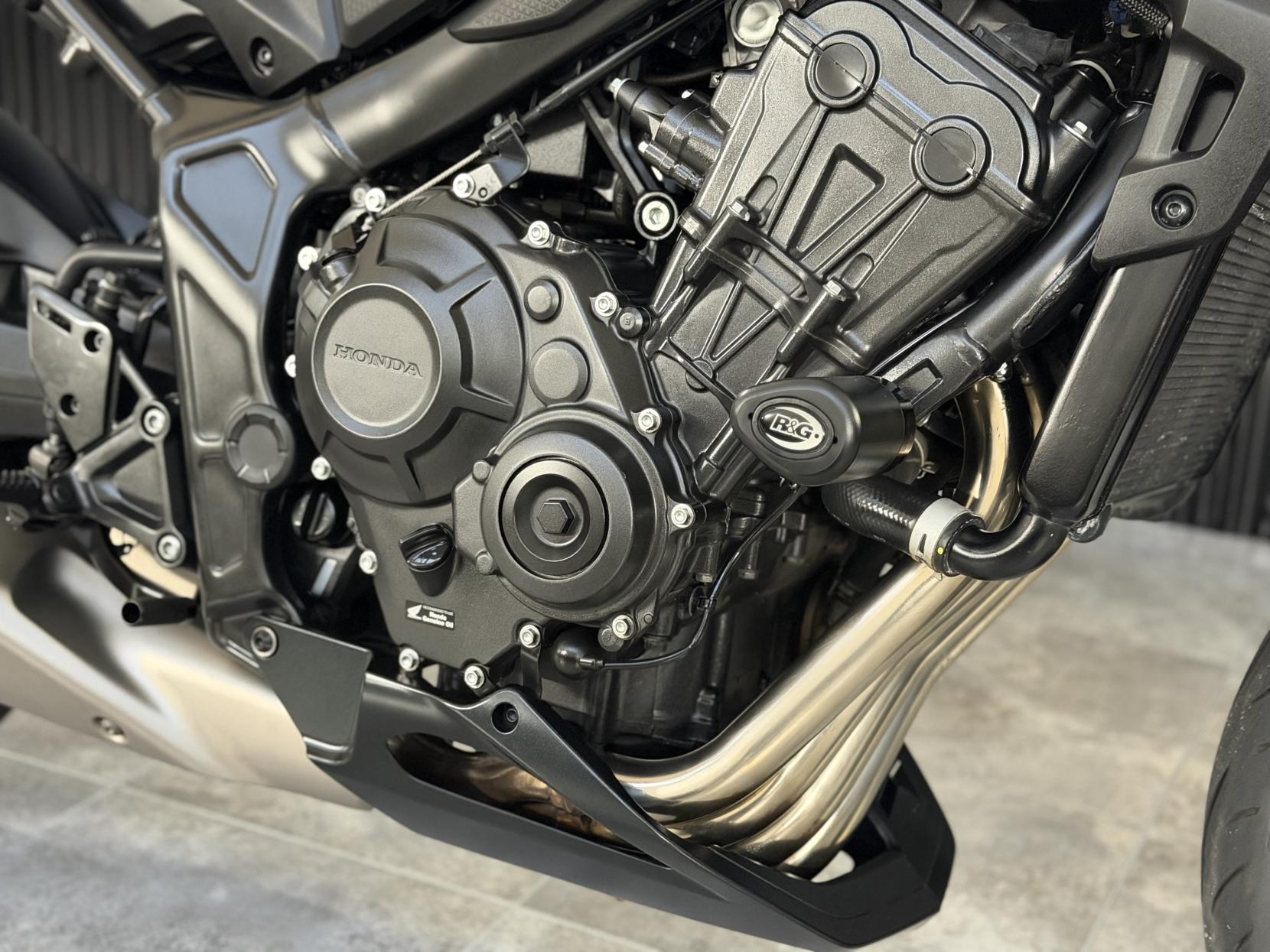 Honda CB650R Naked (2020 - )