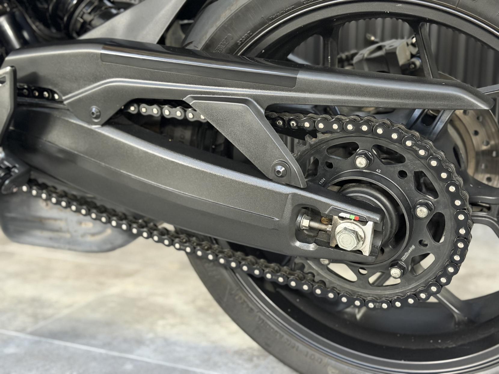 Honda CB650R Naked (2020 - )