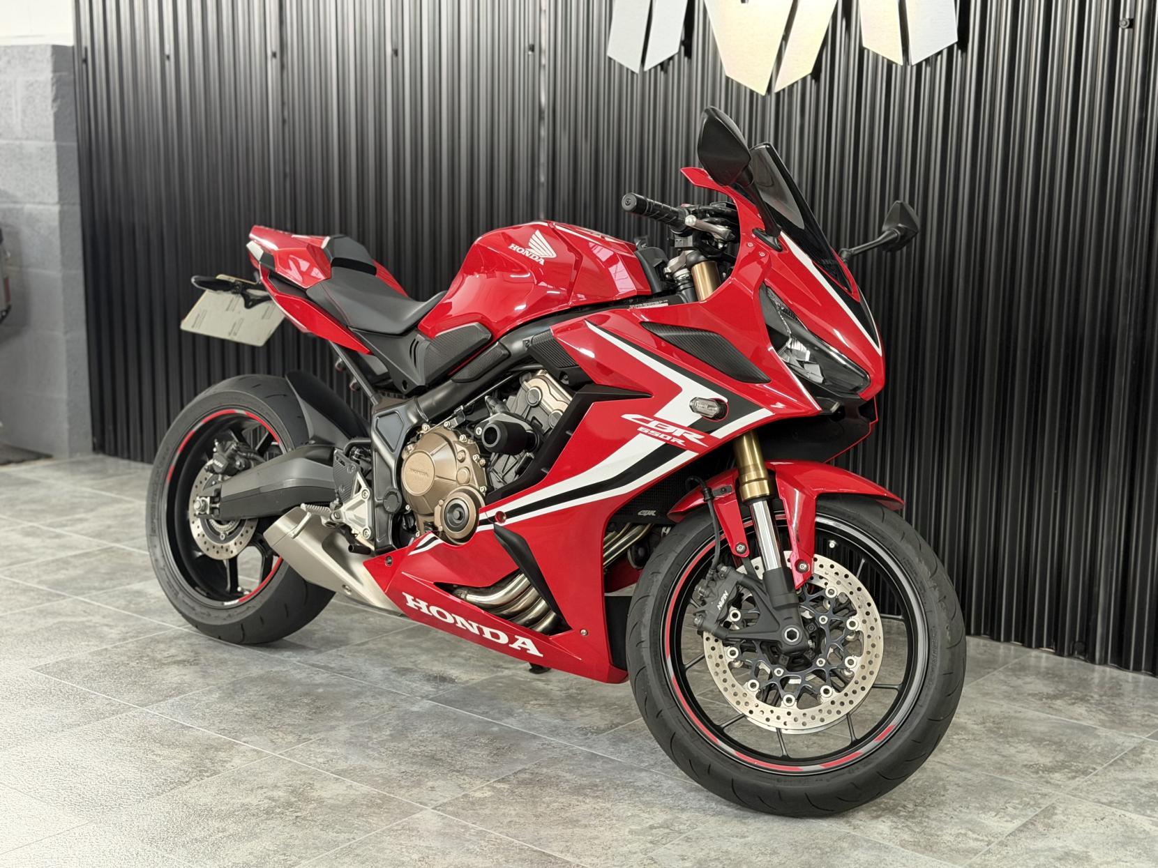 Honda CBR650R 650 Super Sports Petrol Manual Euro 4 (95 ps)